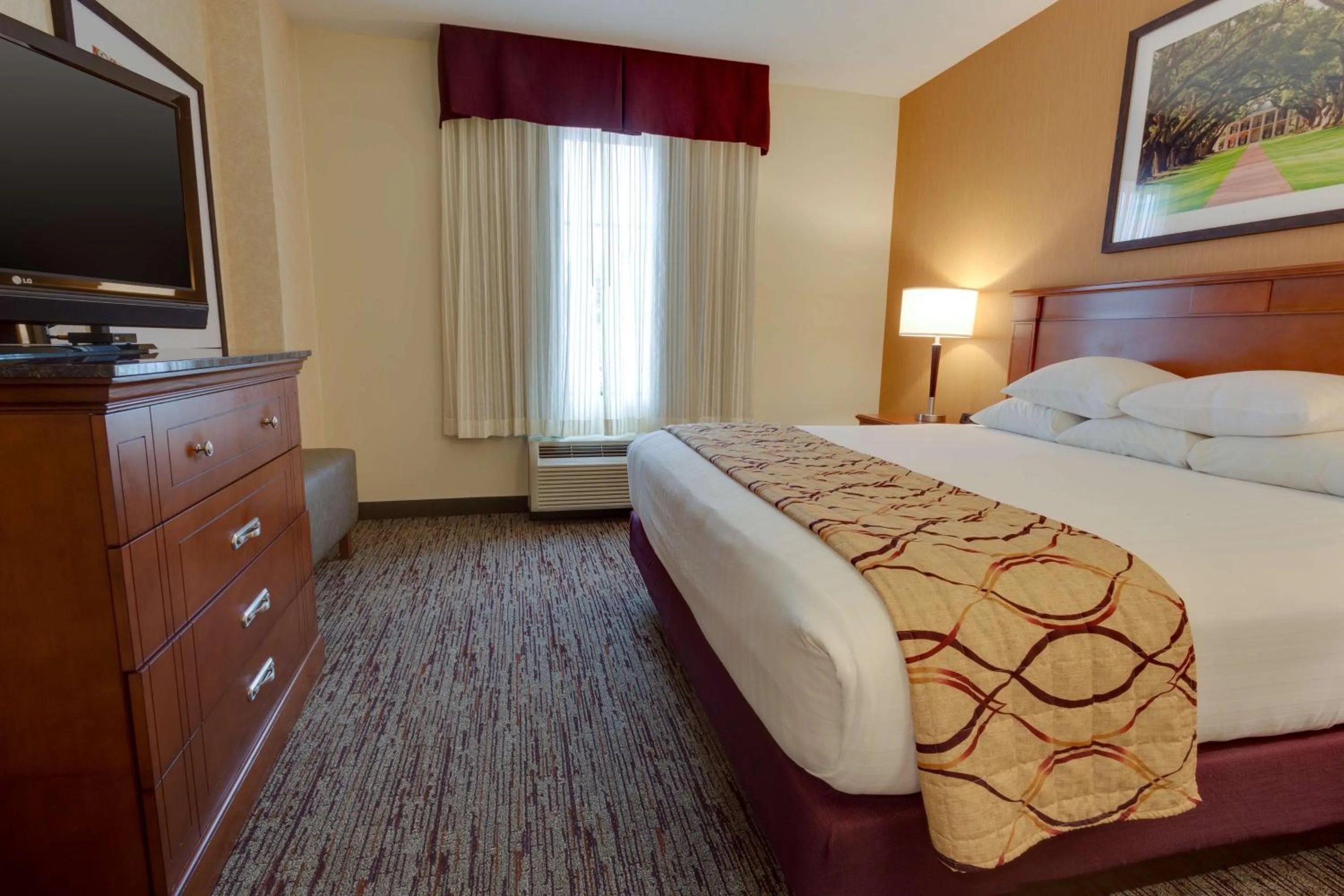 King Suite with Sofa Bed in Drury Inn & Suites Baton Rouge
