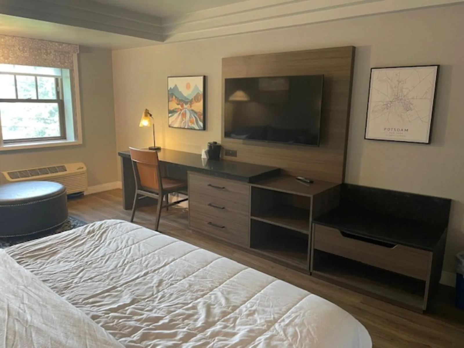 Queen Room in The Clarkson Inn