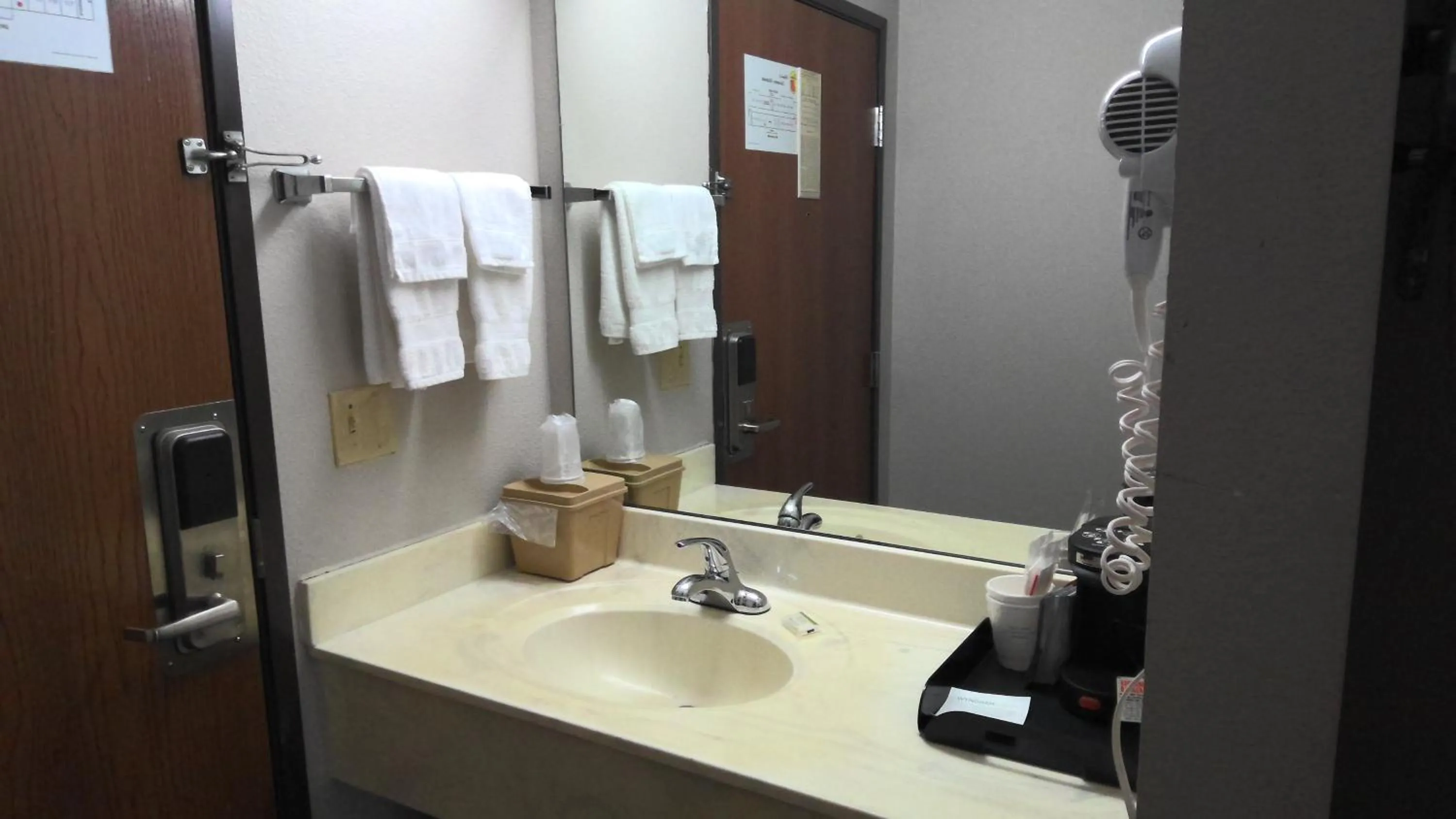 King Room - Non-Smoking in Super 8 by Wyndham Claremore OK