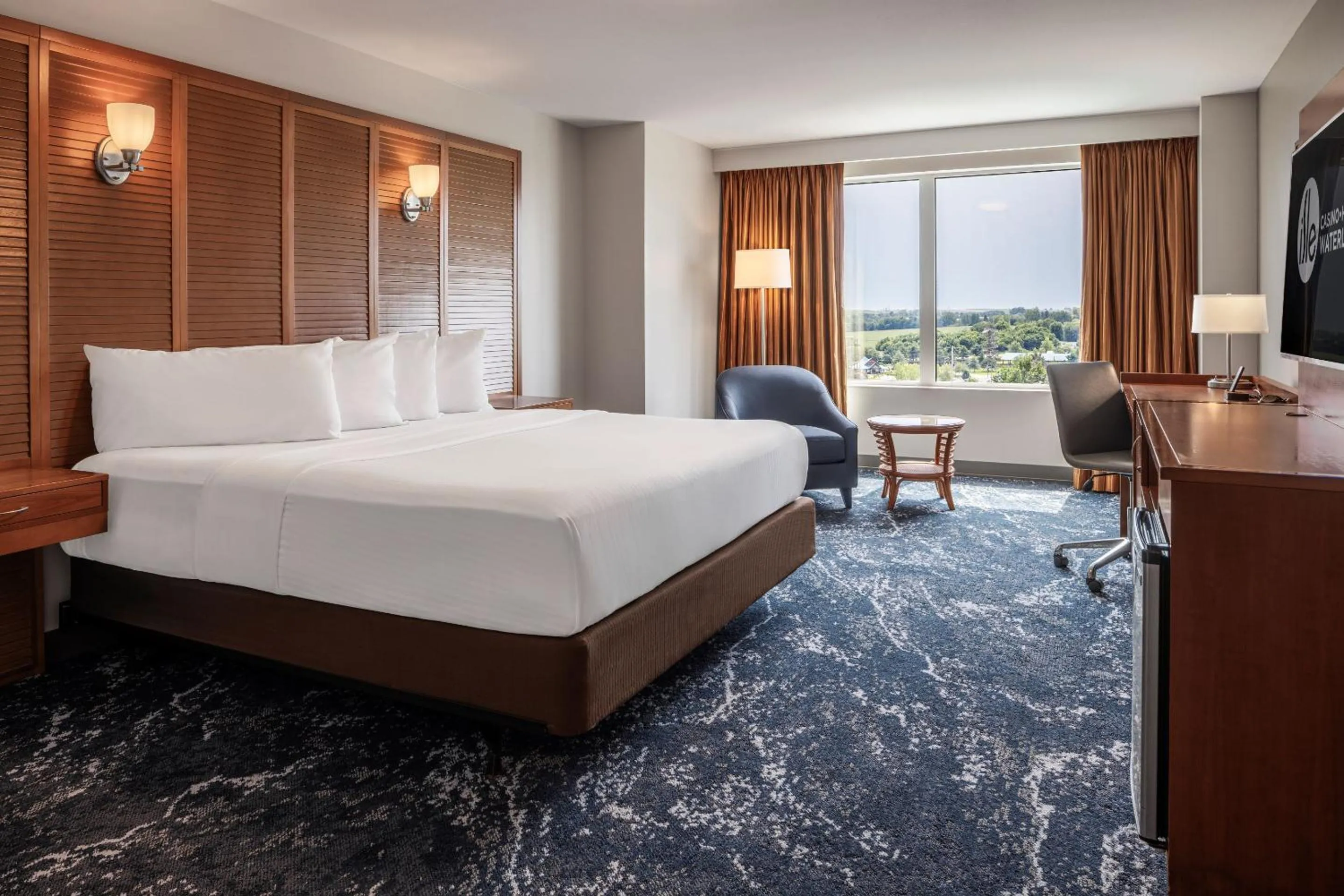 Junior Suite in Isle Casino Hotel Waterloo, A Caesars Destination