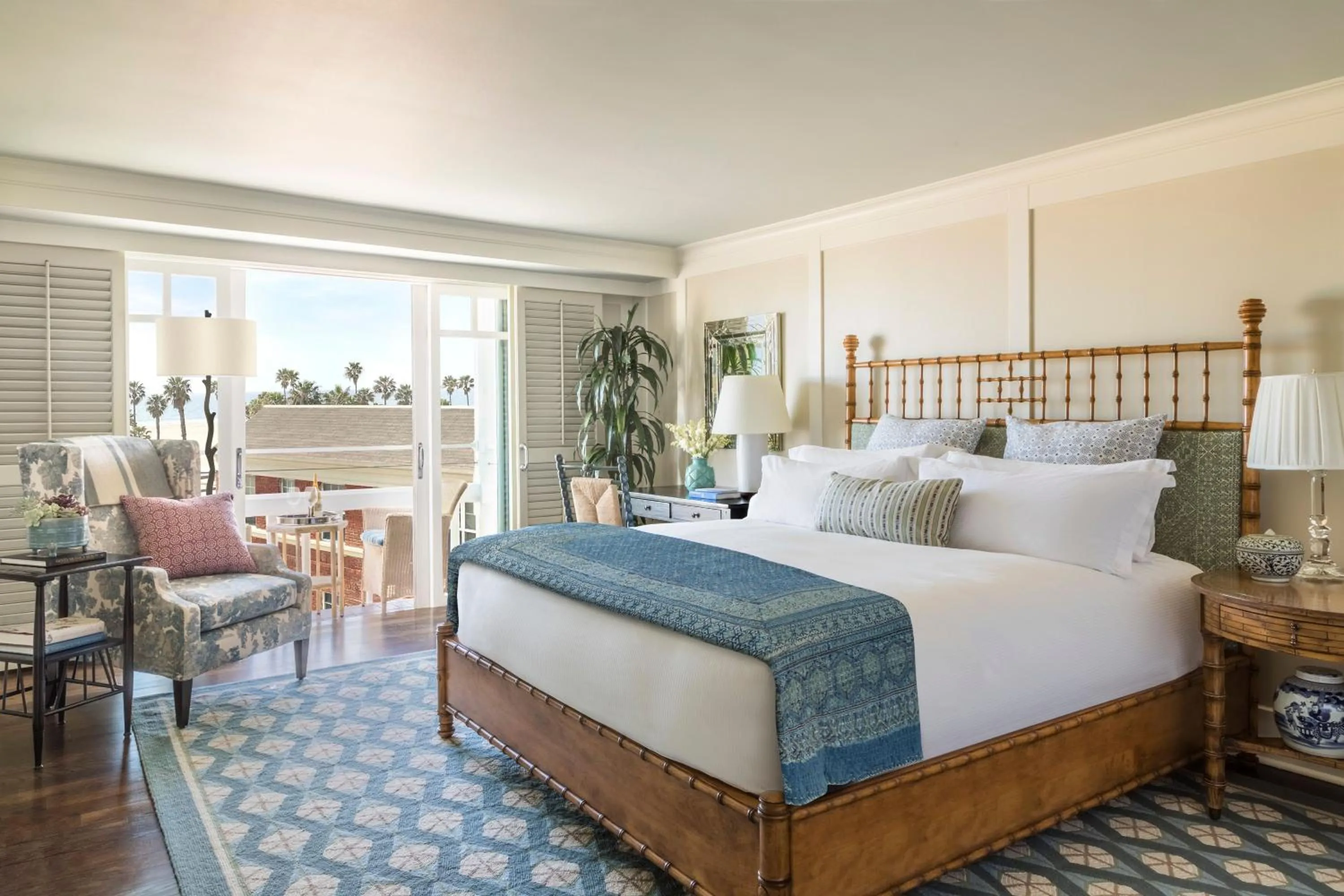King Room with Partial Ocean View in Shutters On The Beach
