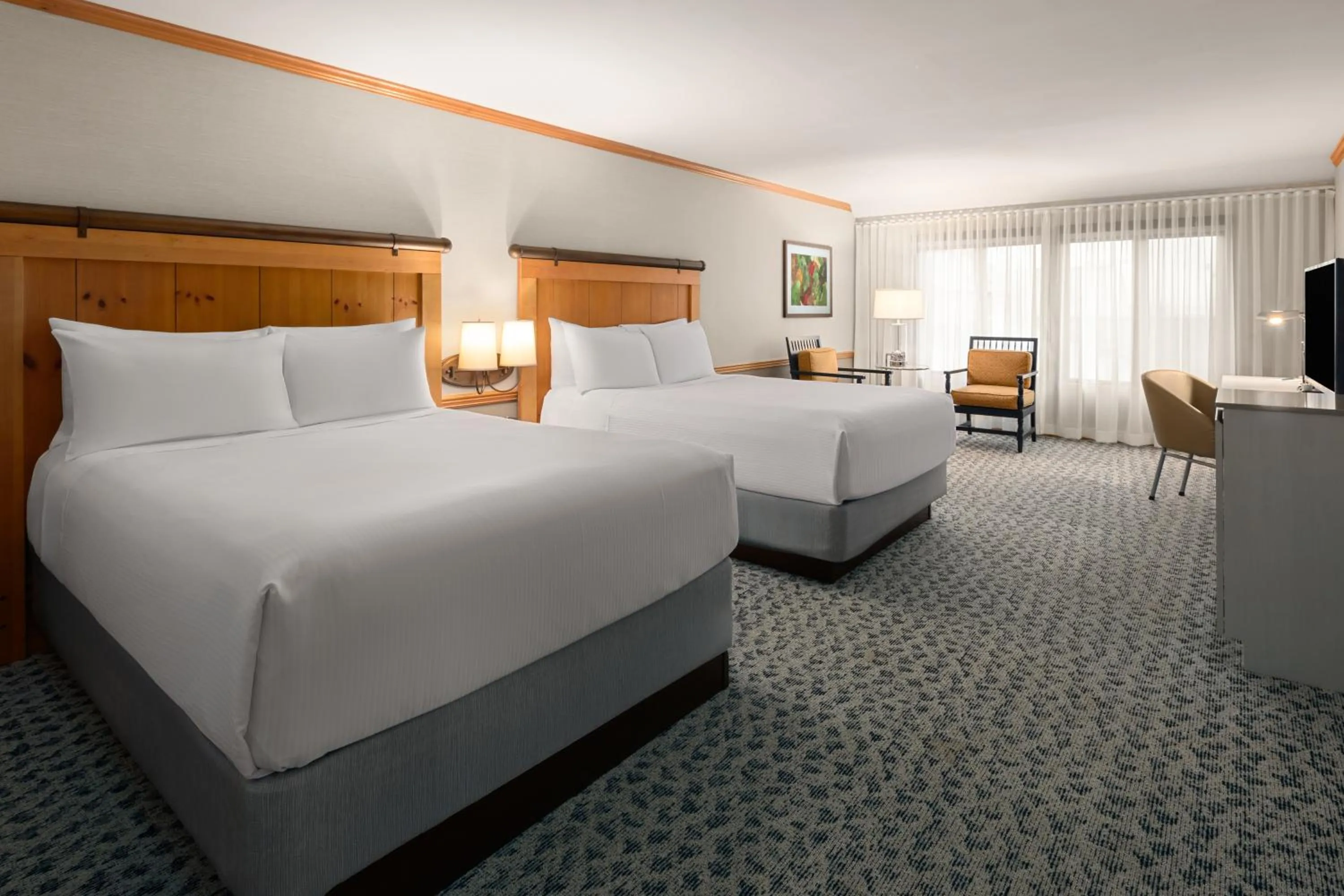 Queen Room with Tub w/Grab Bars and Water View - Mobility/Hearing Access - Non-Smoking in Semiahmoo Resort Golf & Spa, Trademark Collection by Wyndham