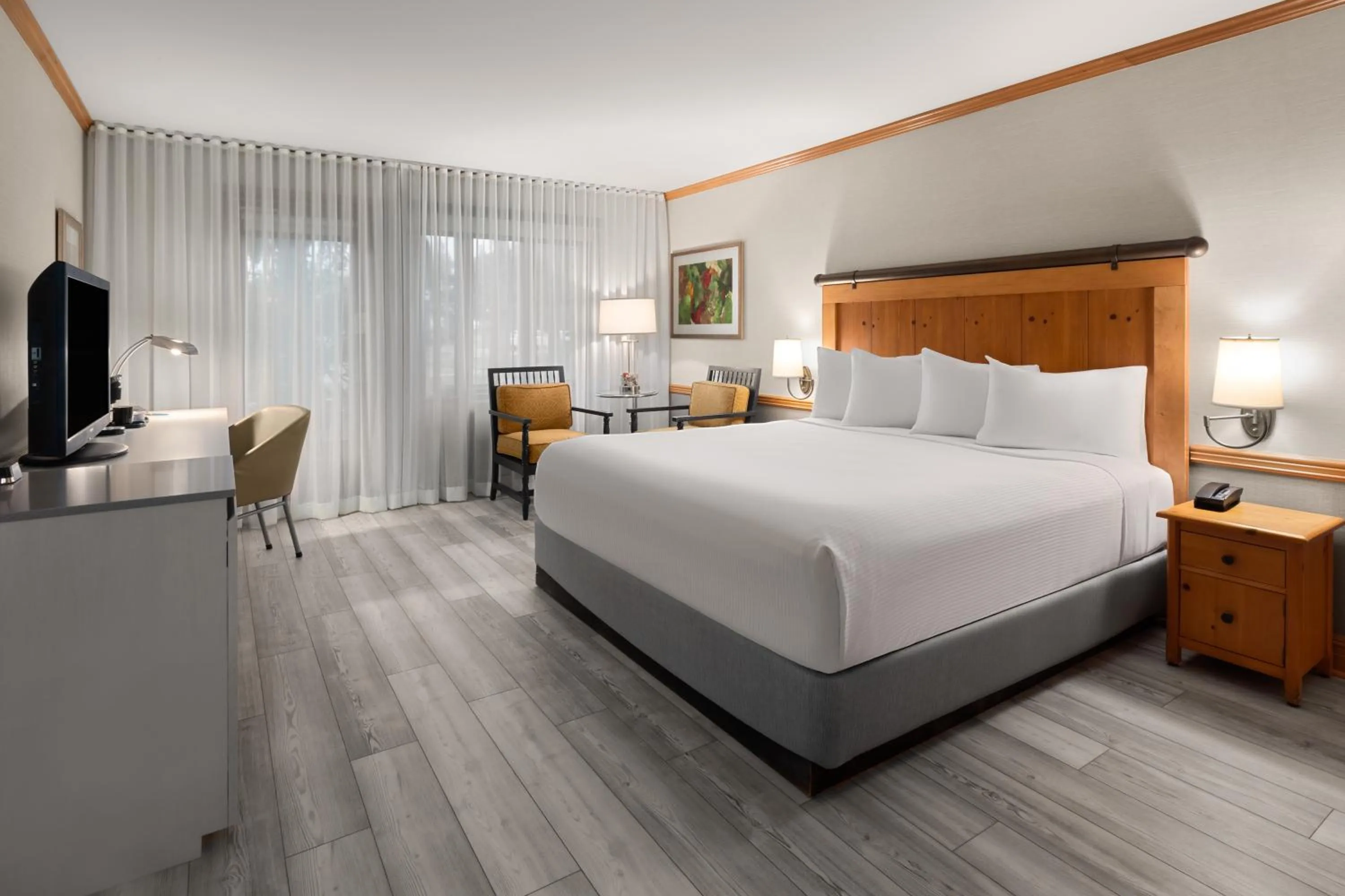 King Room with Tub w/Grab Bars and Patio - Mobility/Hearing Access - Non-Smoking in Semiahmoo Resort Golf & Spa, Trademark Collection by Wyndham