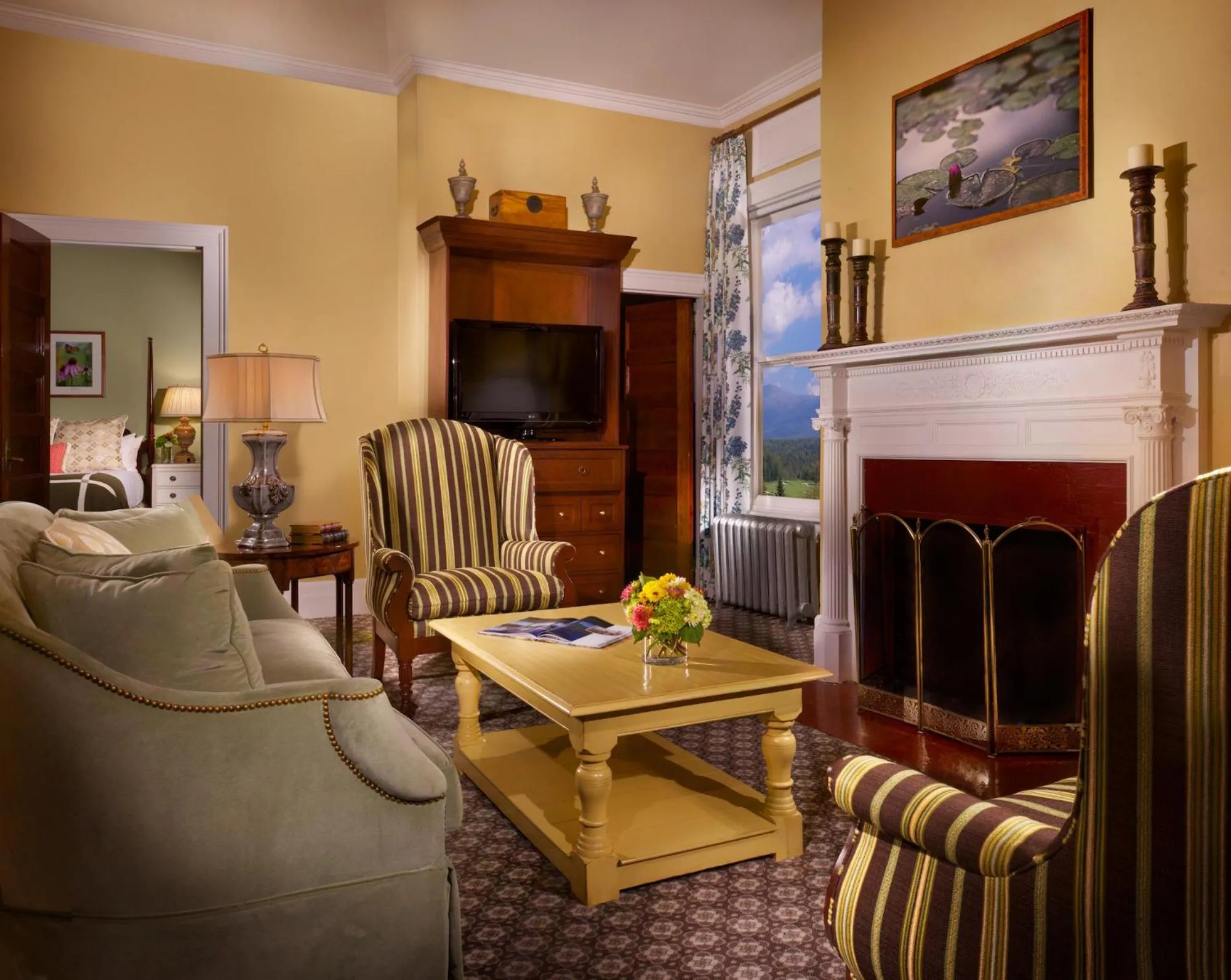 Luxury Deluxe Room  - 1 King Bed in Omni Mount Washington Resort & Spa