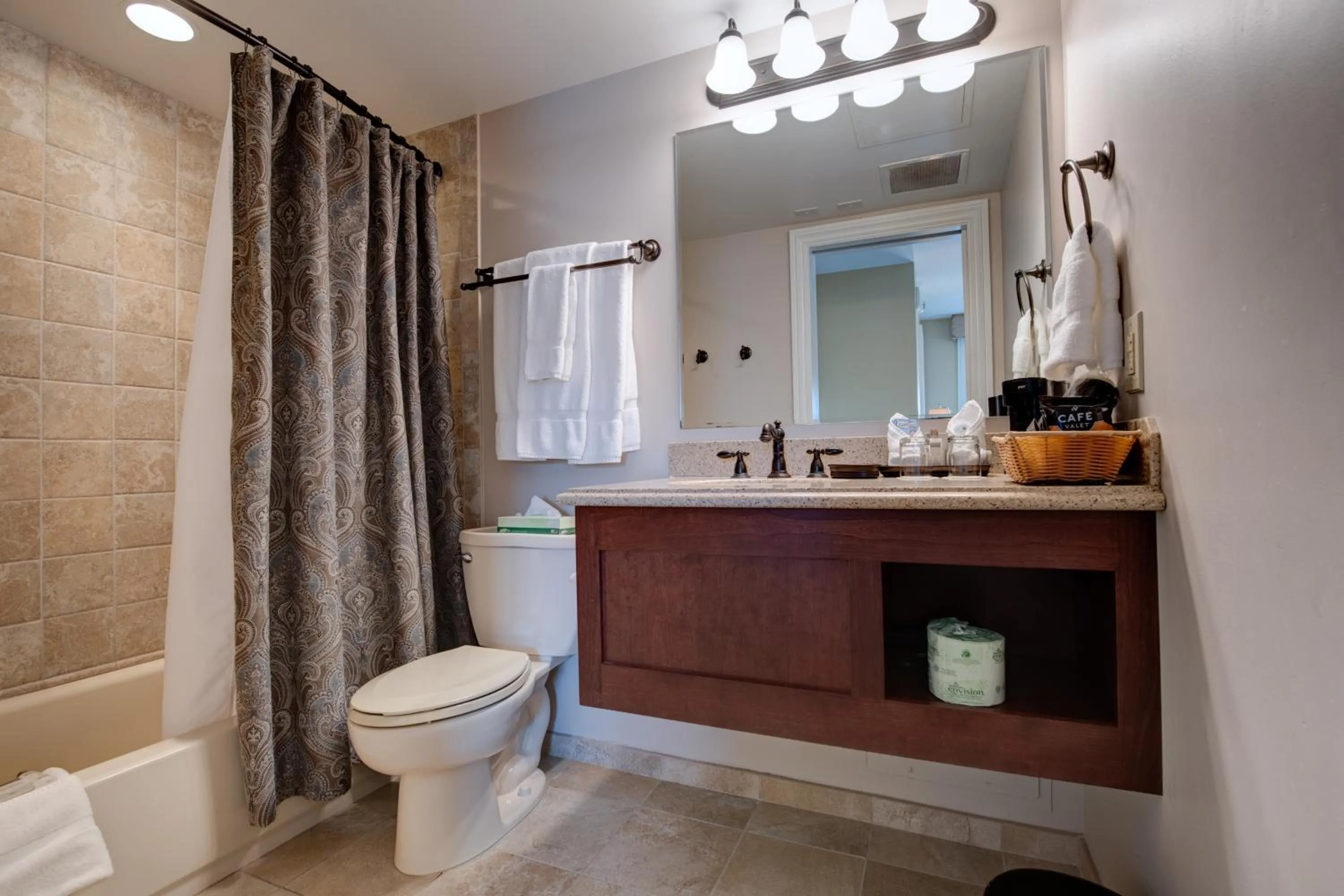 King Room in Nassau Inn