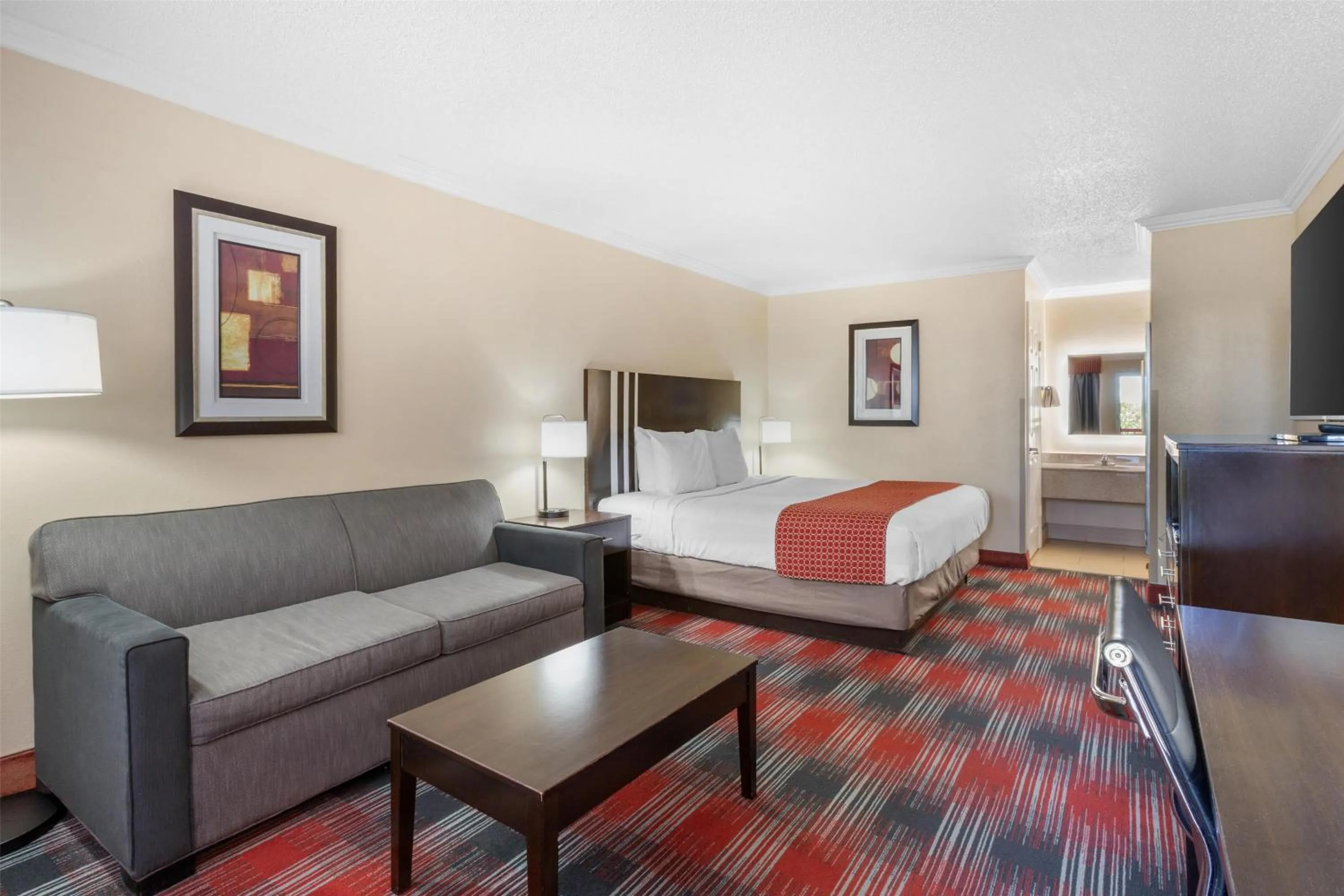 King Room - Non-Smoking in Best Western Brady Inn