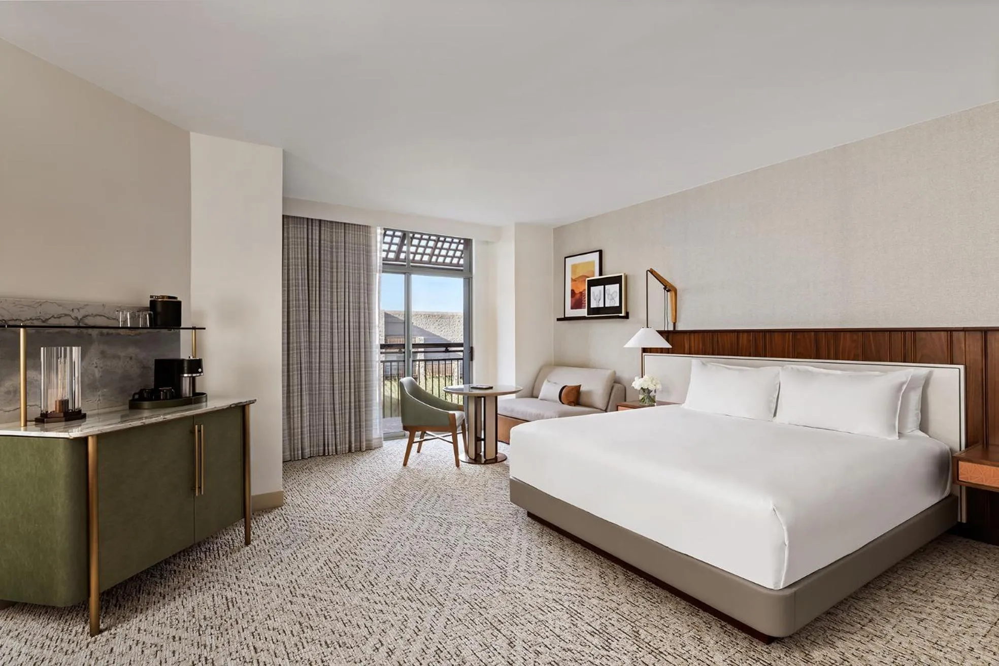 King Room with Mountain View in Grand Hyatt Scottsdale Resort