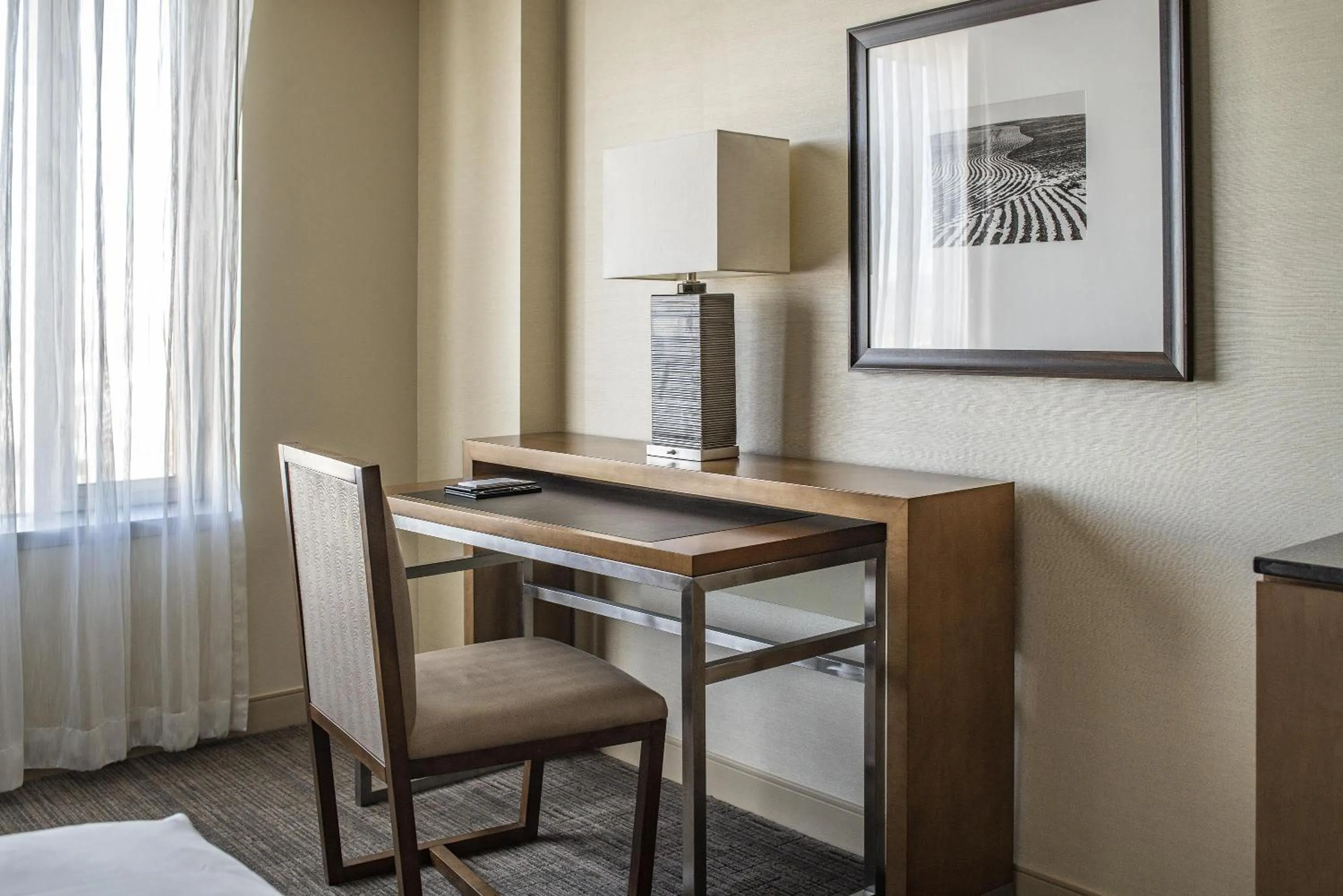 King Room with Accessible Shower - Disability Access in Hyatt Regency Denver at Colorado Convention Center