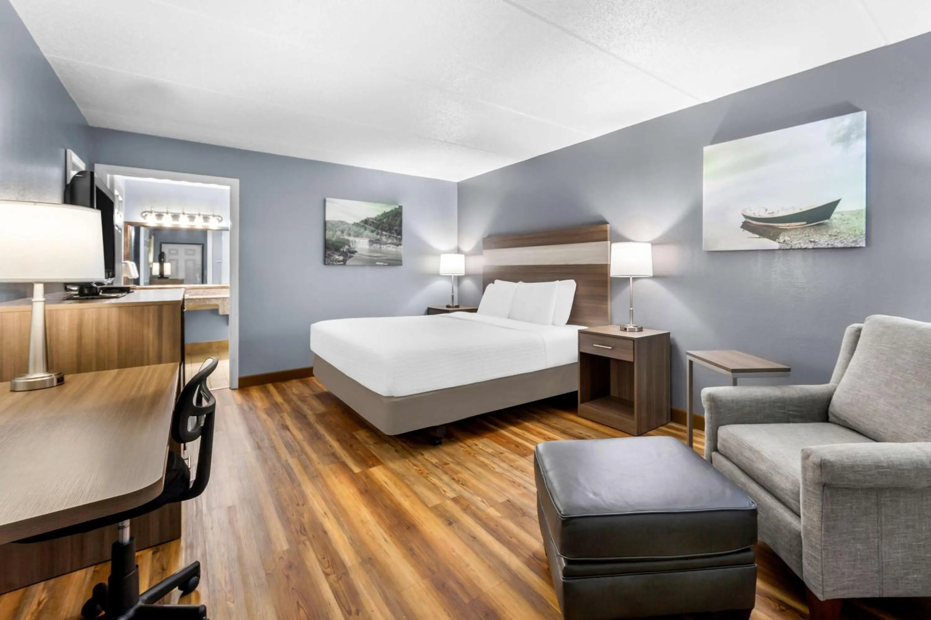 King Room - Disability Access/Non-Smoking in Quality Inn