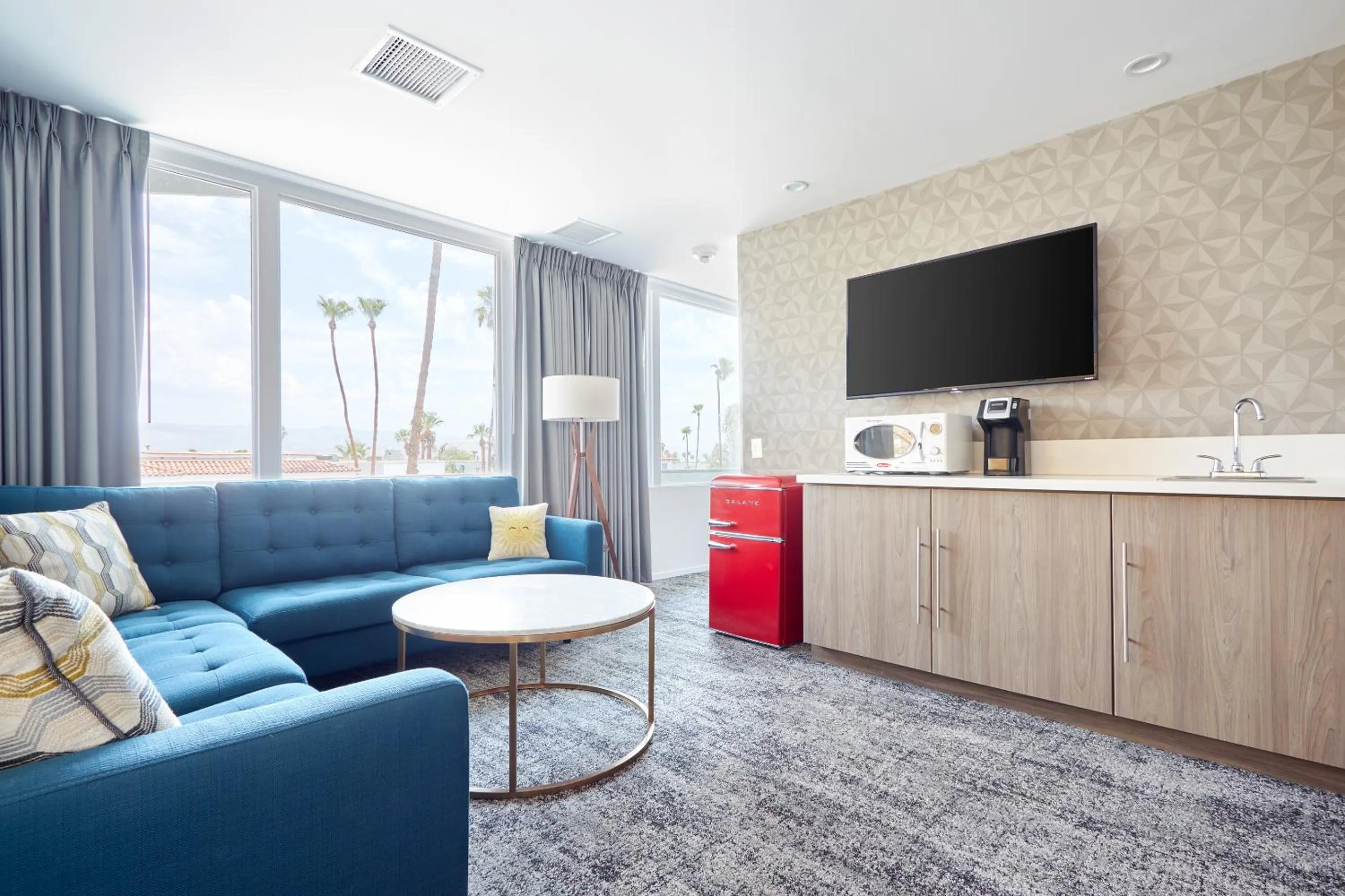 Superior King Room in The Cole