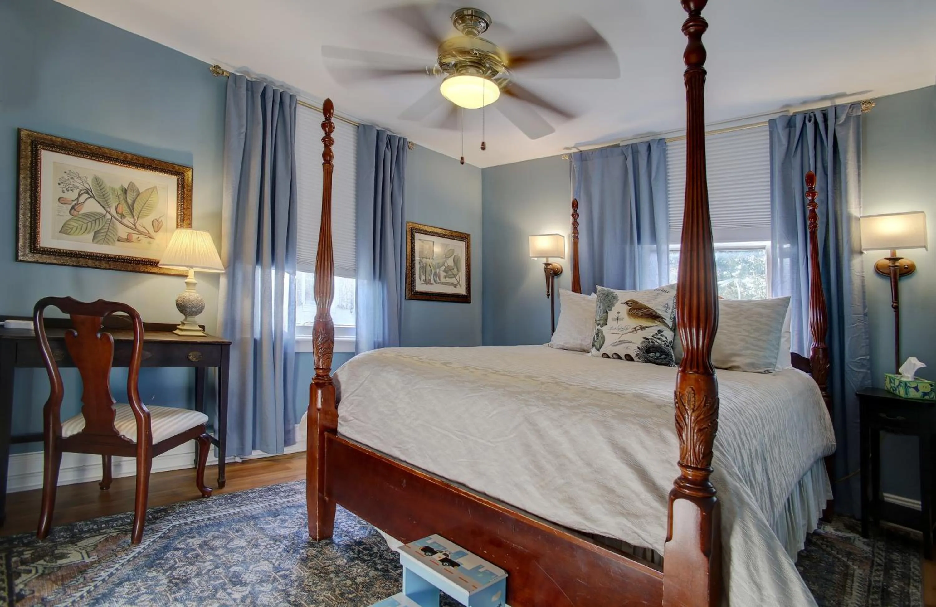 Two-Bedroom Suite - Garden Cottage Suite in Azalea Inn and Villas