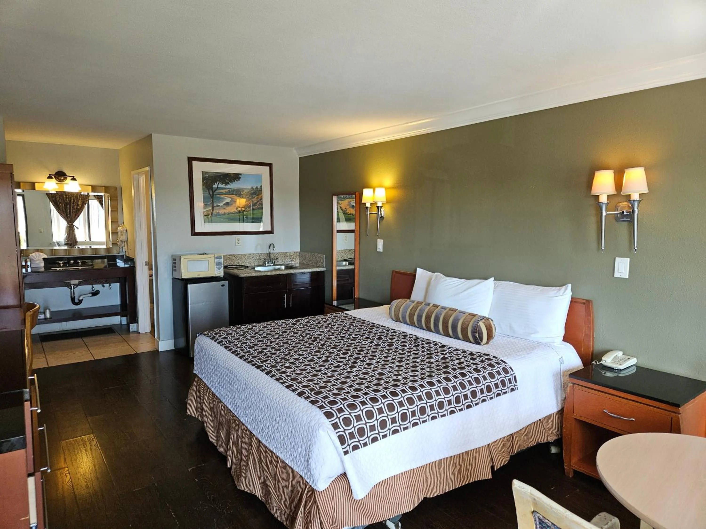 King Room in Fullerton Inn