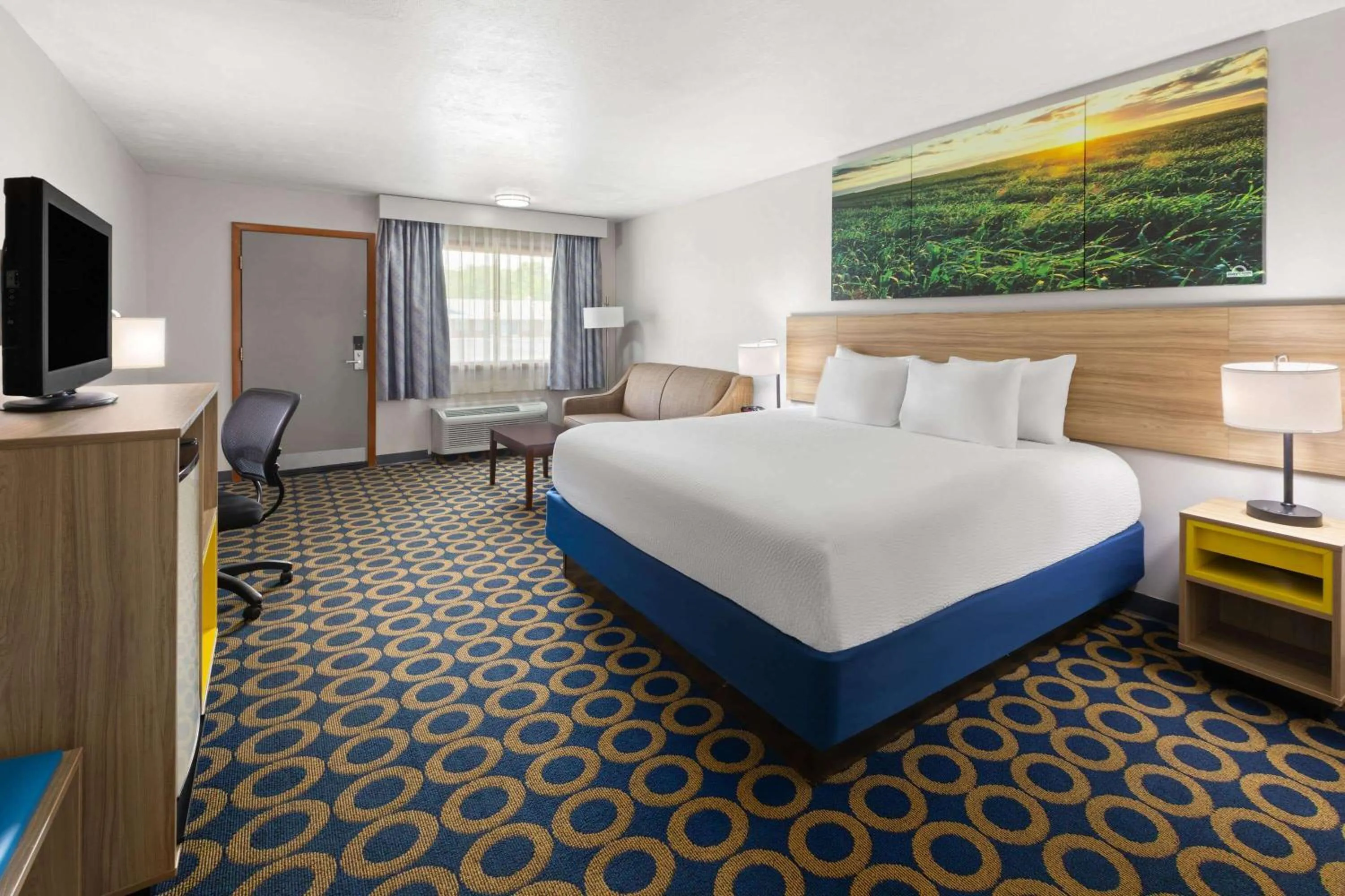 King Room - Non-Smoking in Days Inn by Wyndham Wauseon