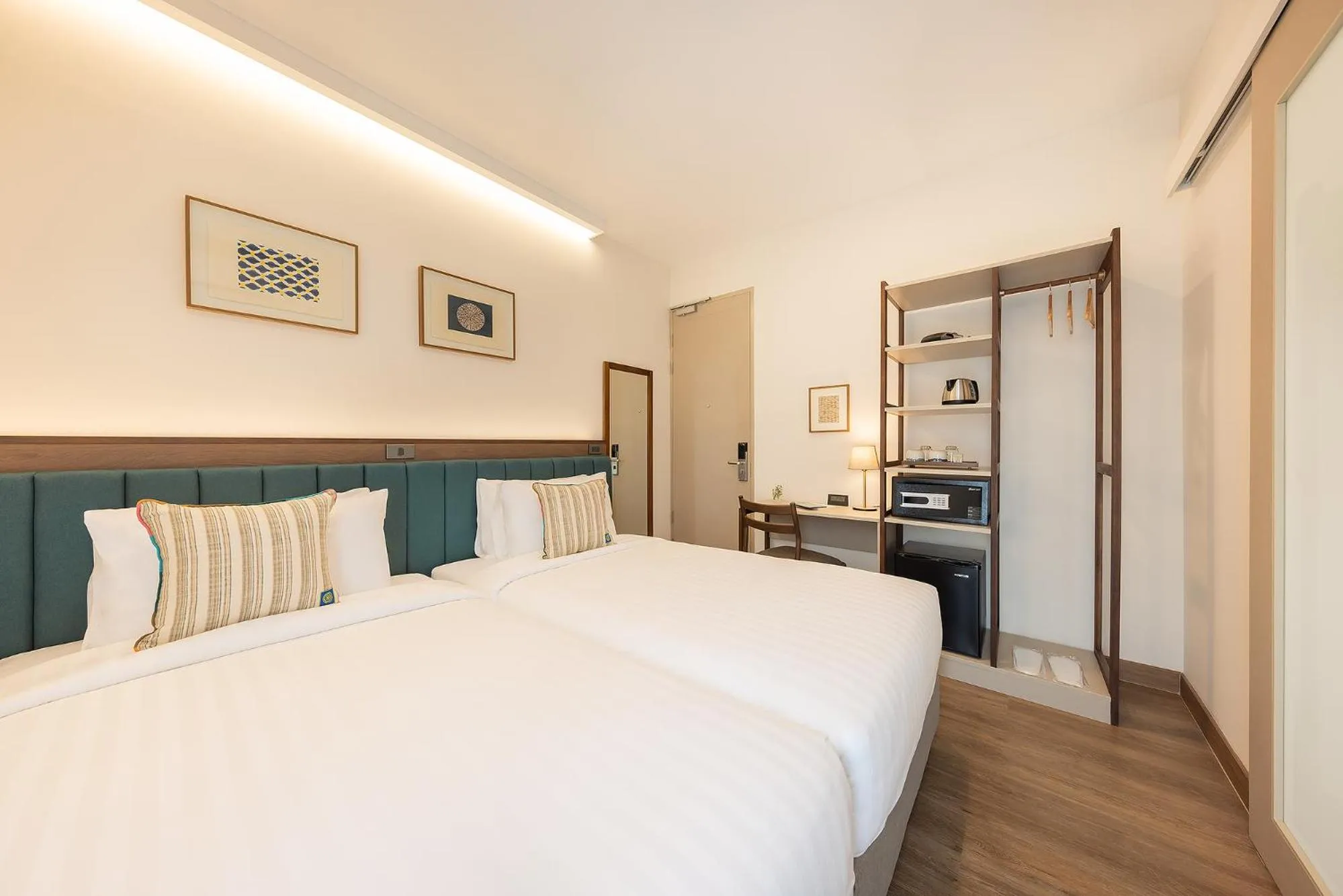 Deluxe Twin Room in SOVA Hotel Bangkok