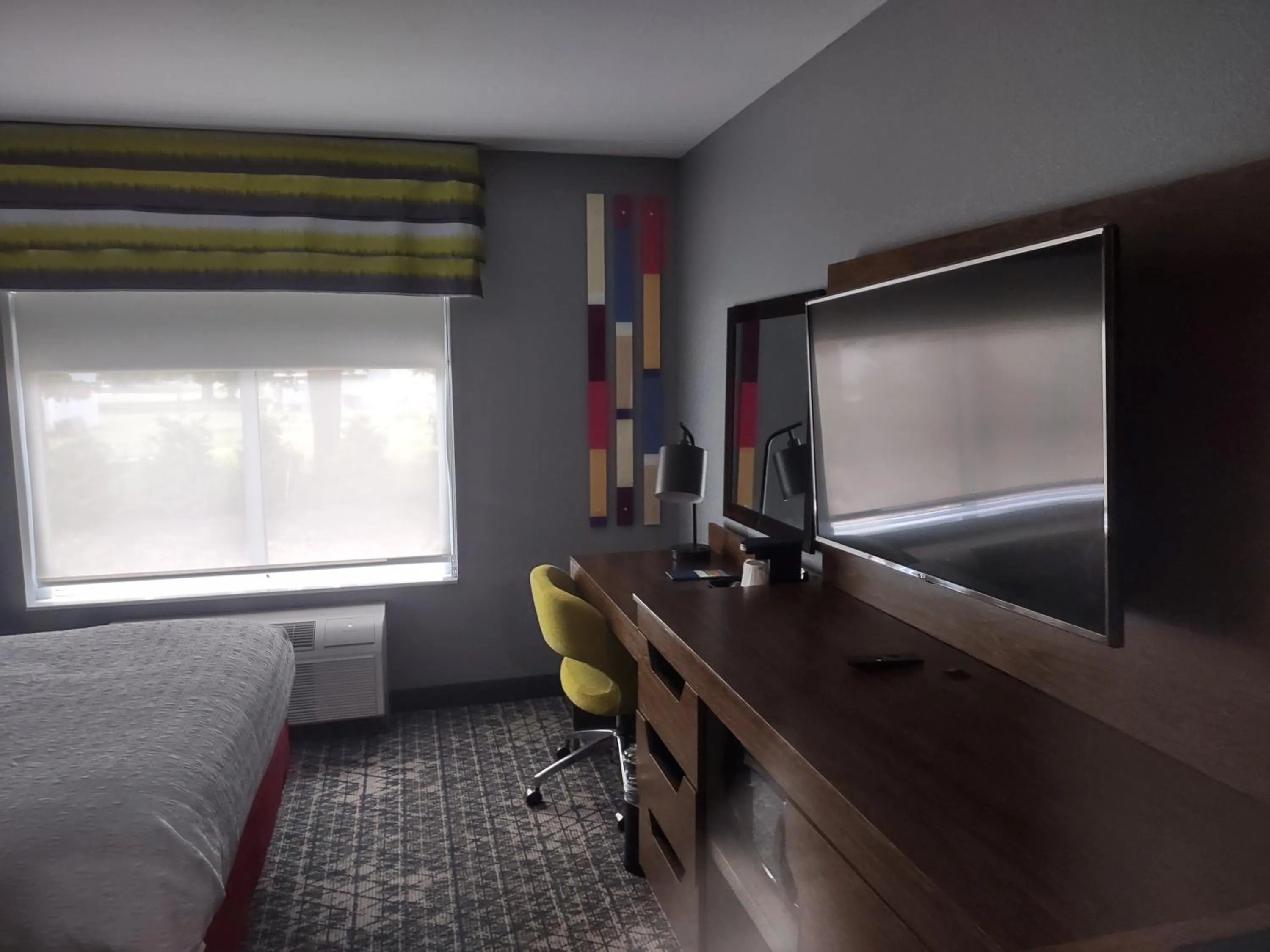 Queen Room with Two Queen Beds - Hearing Access/Non-Smoking in Hampton Inn & Suites Pittsburgh New Stanton PA