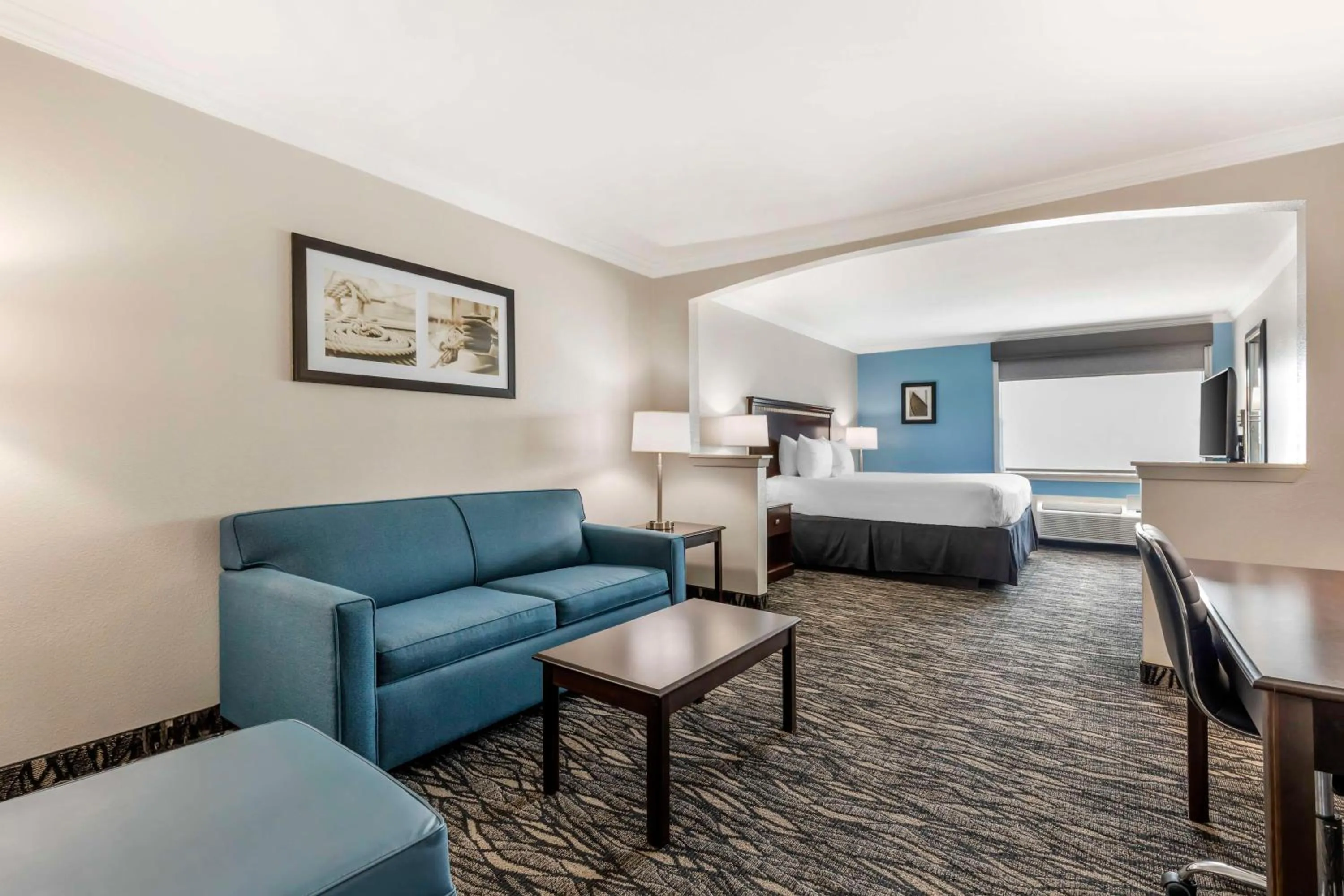 Superior King Room with Sofa Bed - Non-Smoking in Best Western Plus Lake Worth Inn & Suites