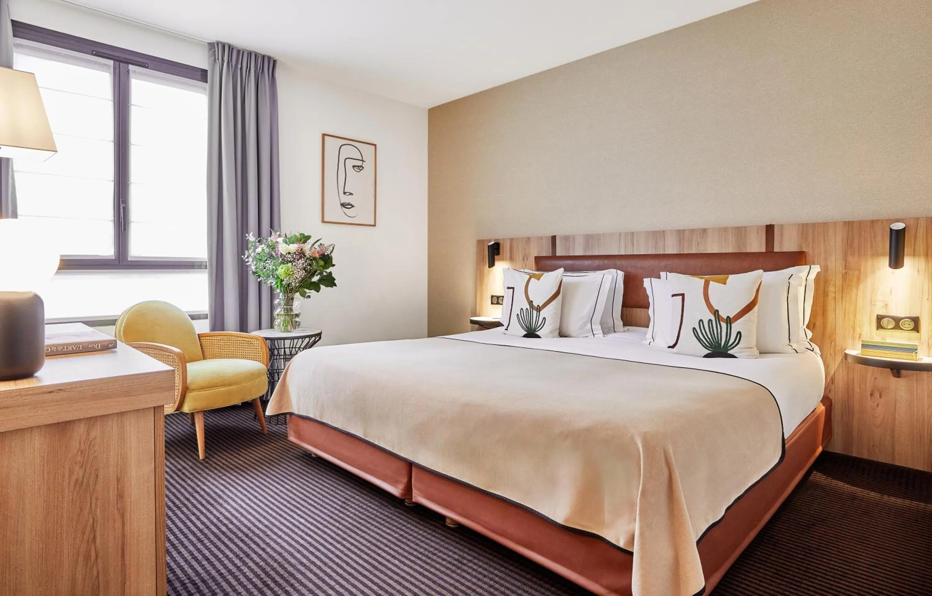 Deluxe Family Room in Plaza Tour Eiffel