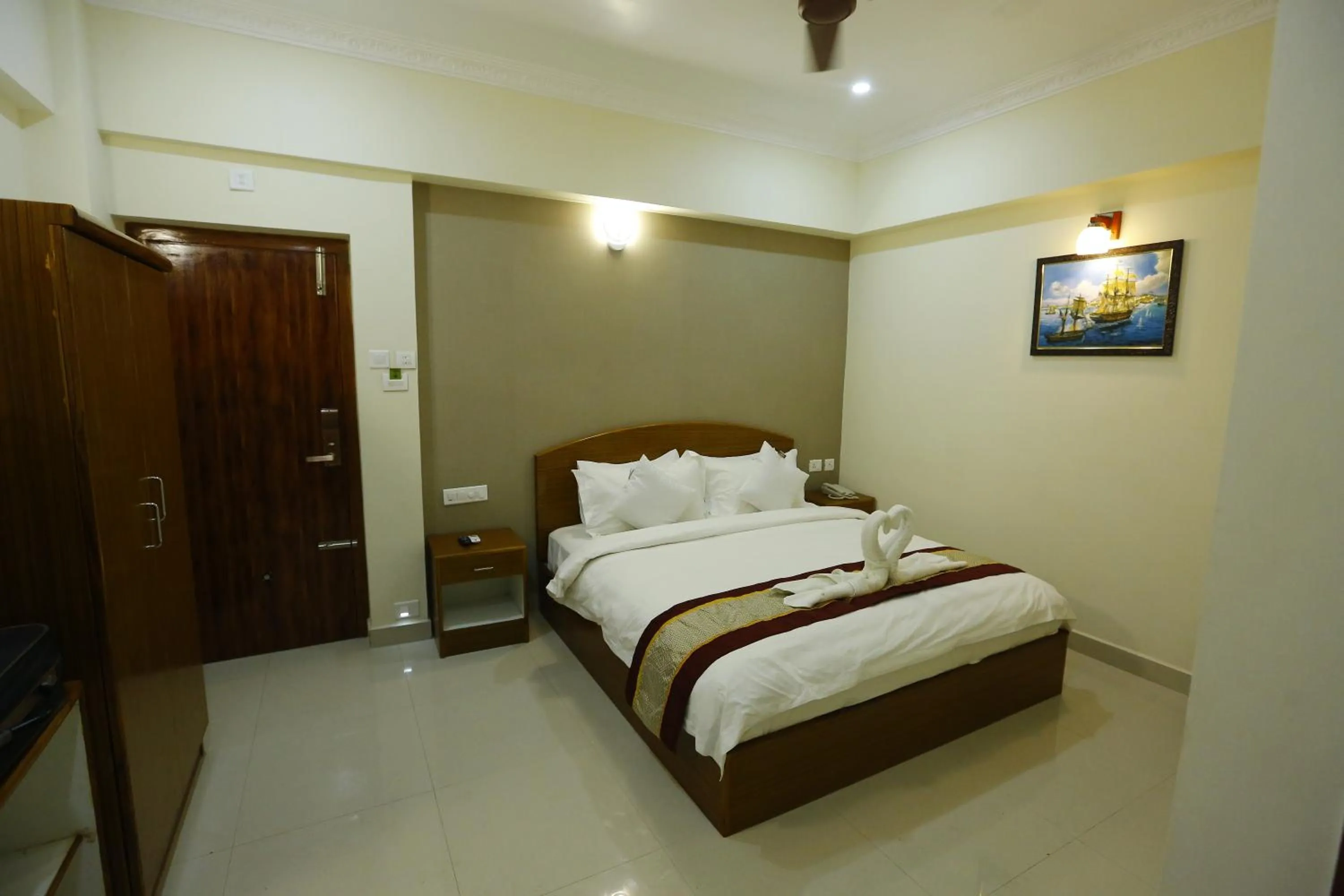 Standard Double Room in Nitheesh Residency