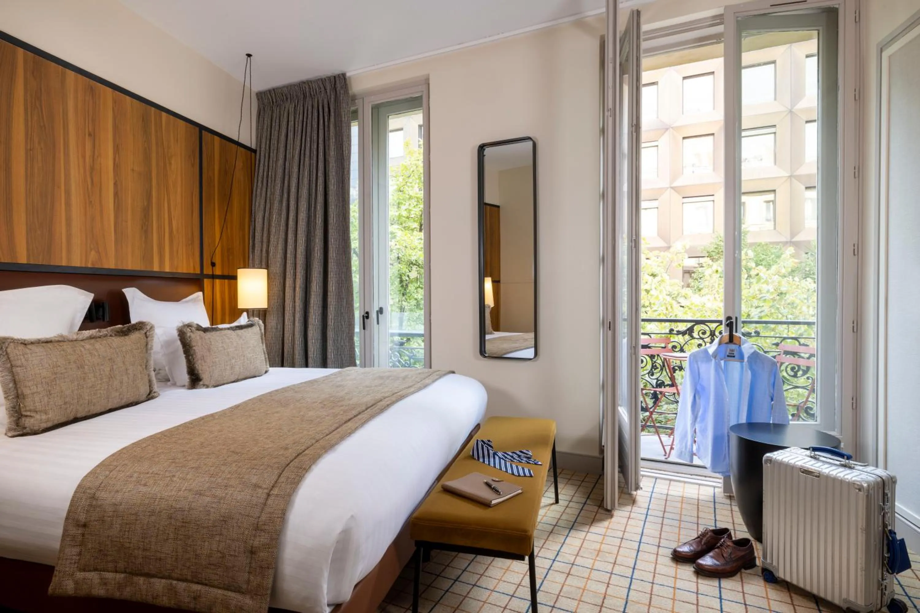 Double Room with Balcony in Hôtel Toujours & Spa