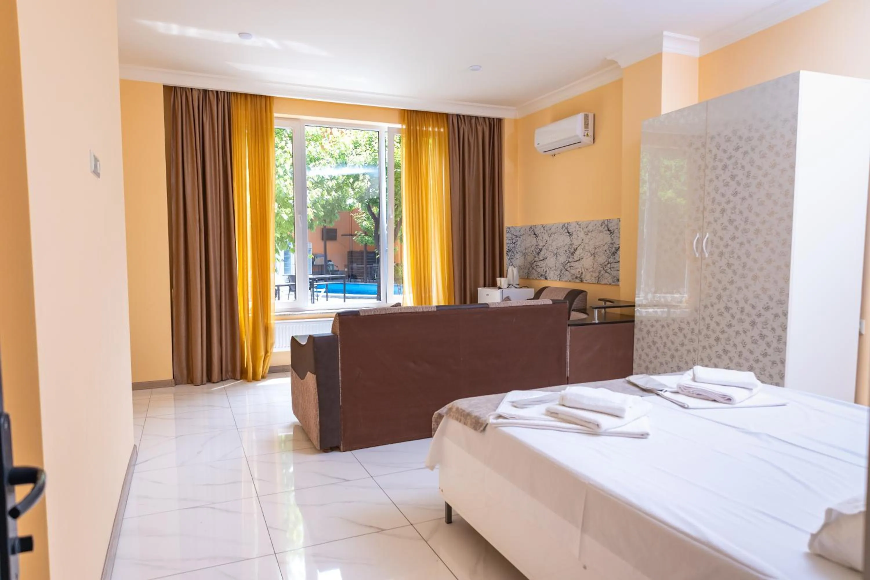 Deluxe Suite in Red Hotel Yerevan Center