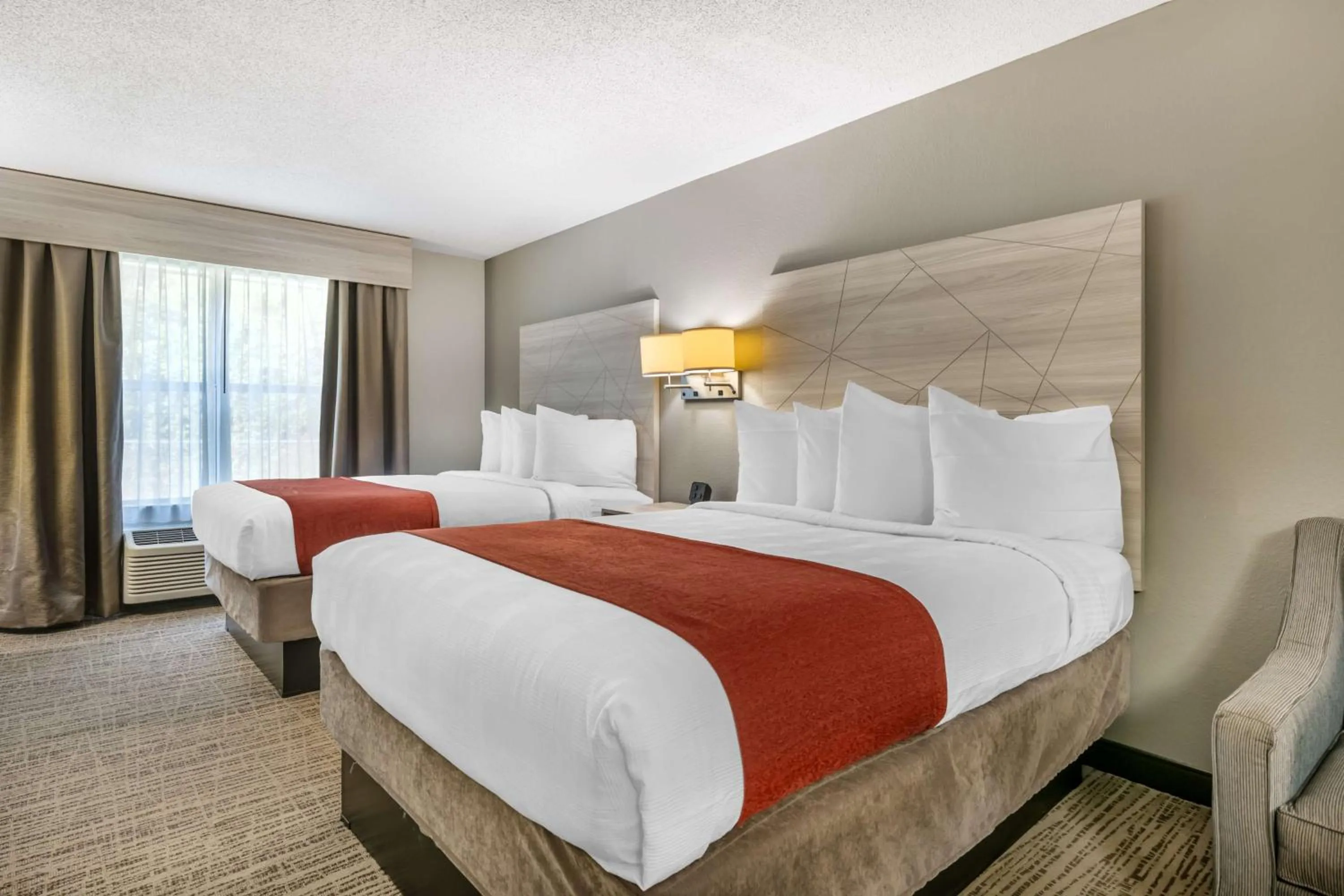 Queen Room with Two Queen Beds and Sofa Bed in Best Western Plus Lake City