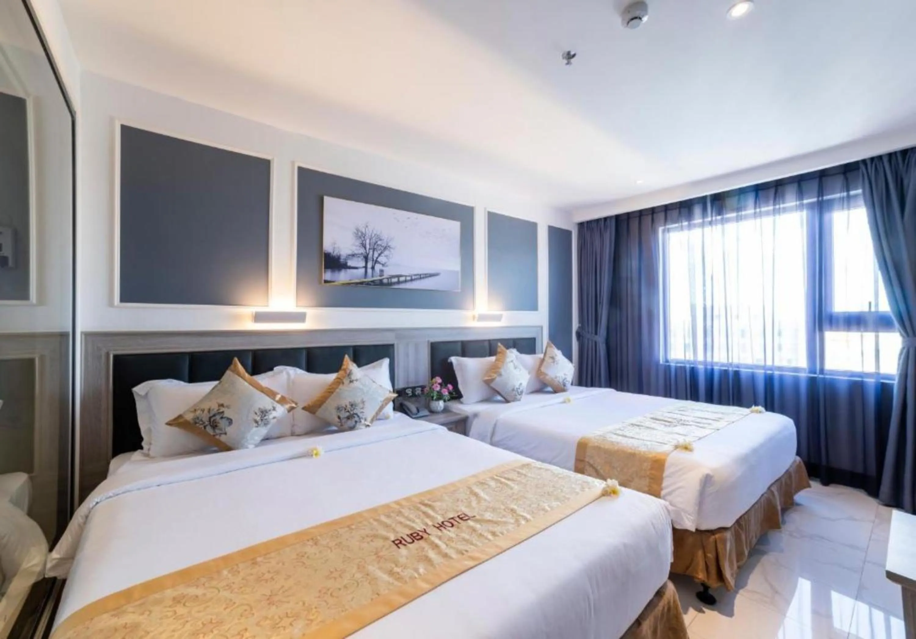 Deluxe Family Room in Ruby Hotel