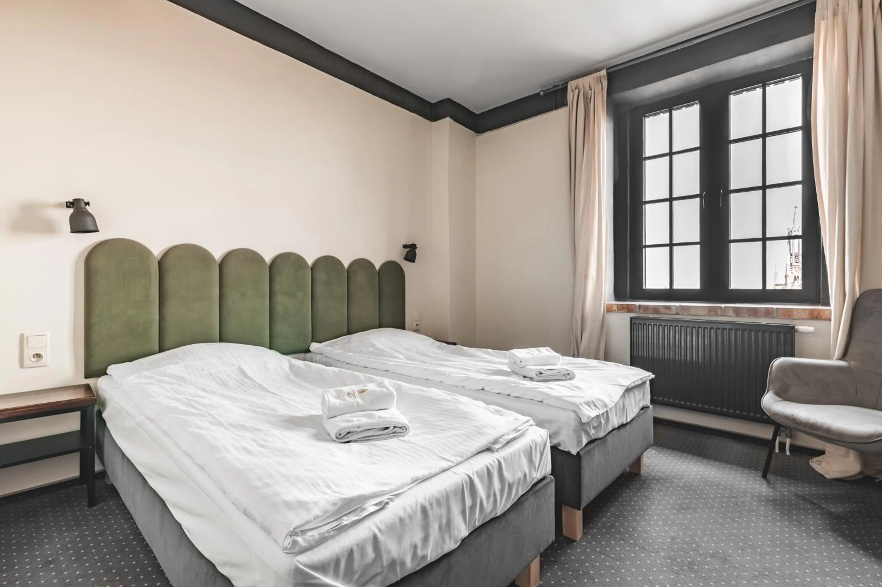 Superior Twin Room in Aparthotel Stara Przędzalnia