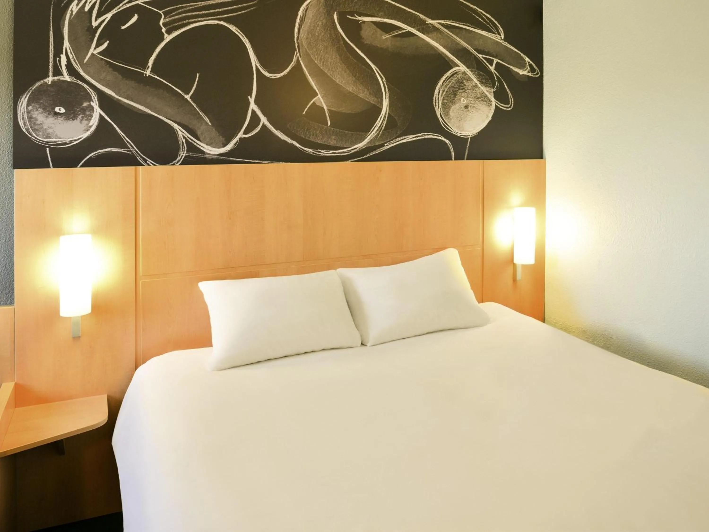 Standard Double Room in ibis Avignon Centre Gare