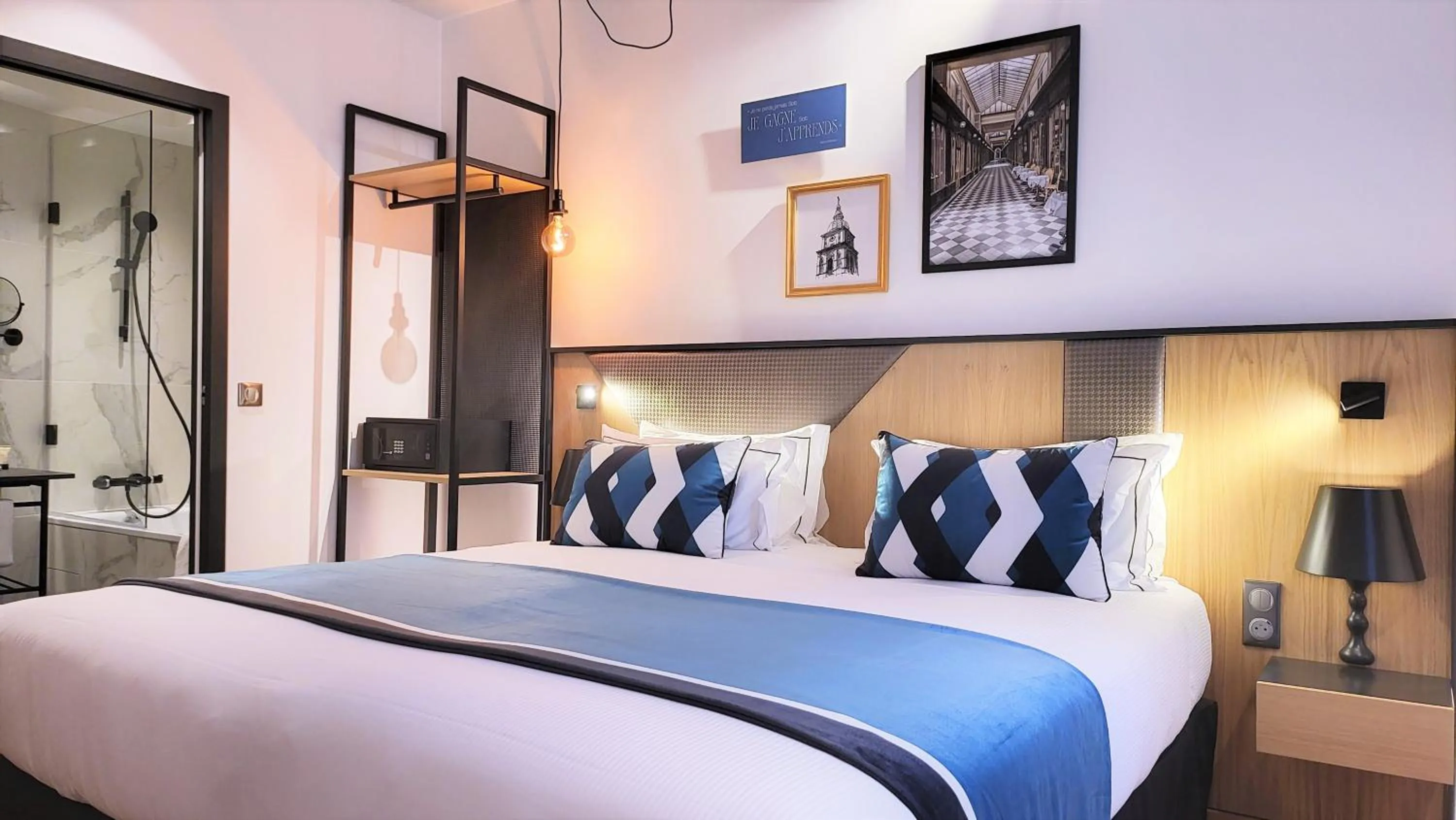 Family Room in Star Champs-Elysées