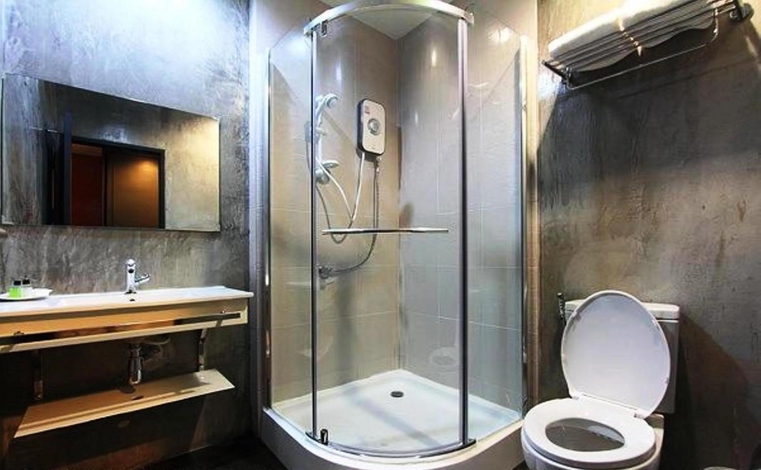 Double Room in Hub de Leaf @ Rayong