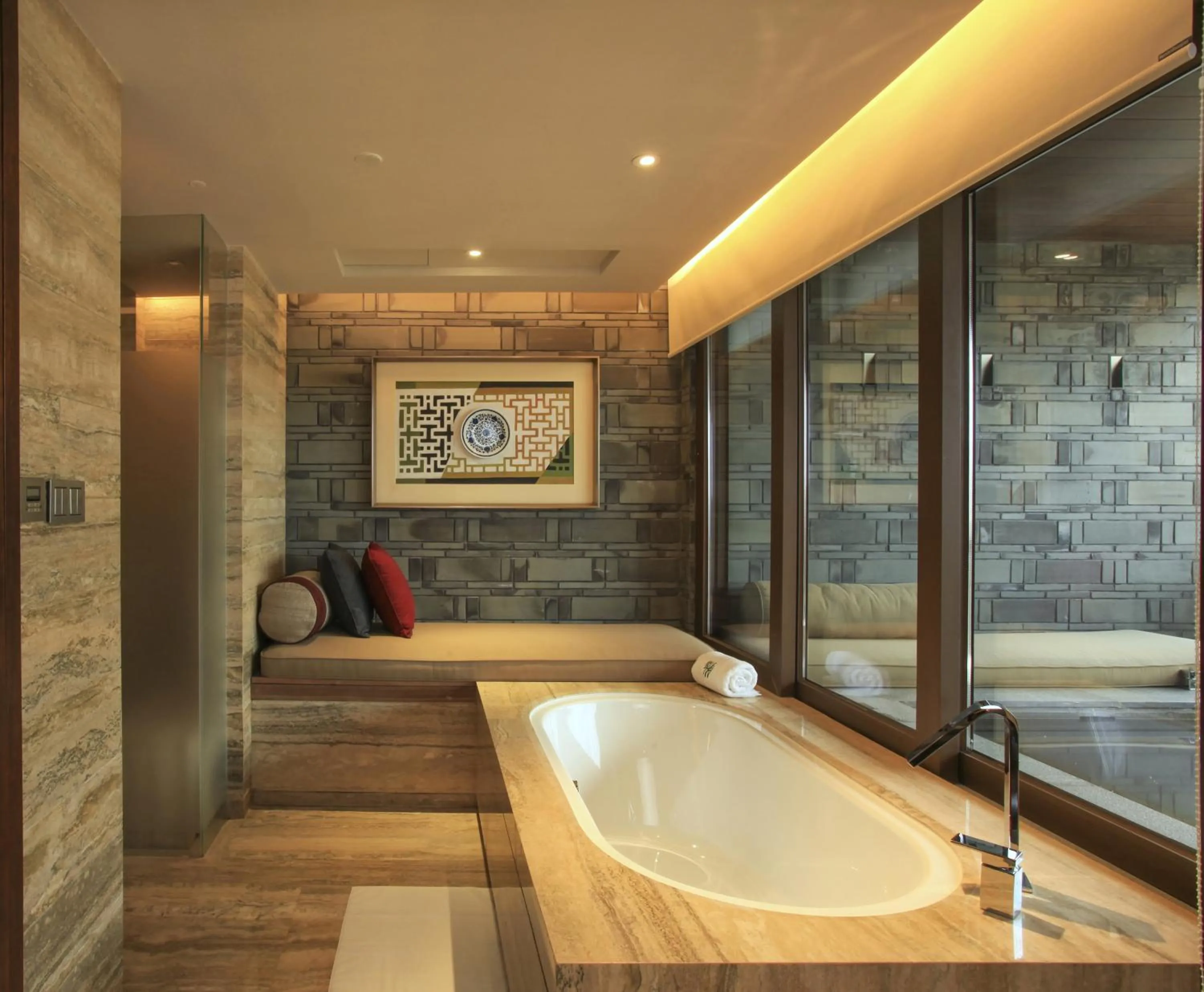 Terrace Hot Spring Retreat - King in Banyan Tree Chongqing Beibei