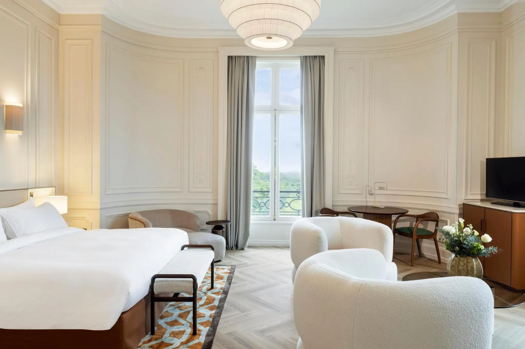 Royal Suite in InterContinental Hotels Chantilly Chateau Mont Royal by IHG