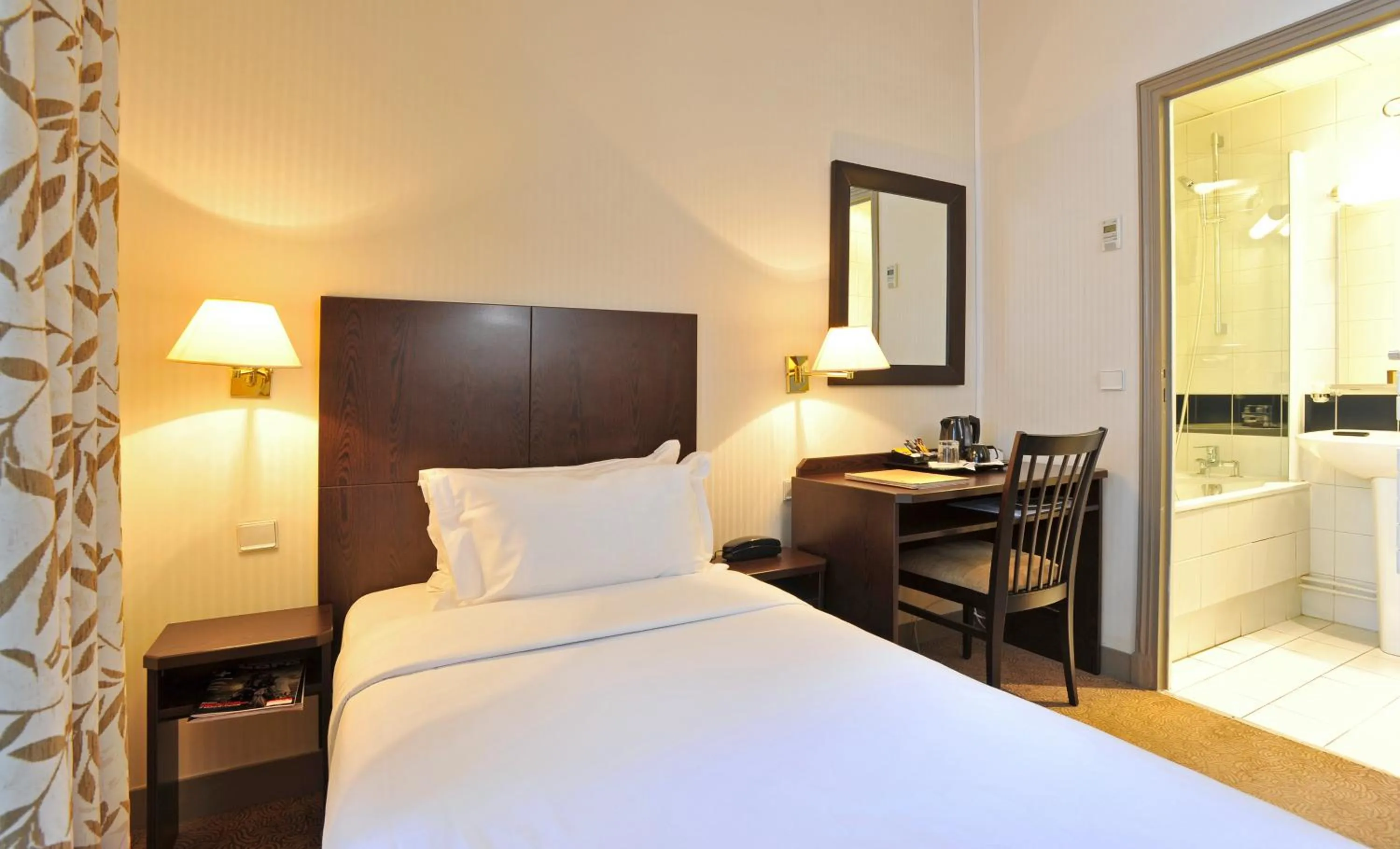 Single Room in Hôtel Vaneau Saint Germain