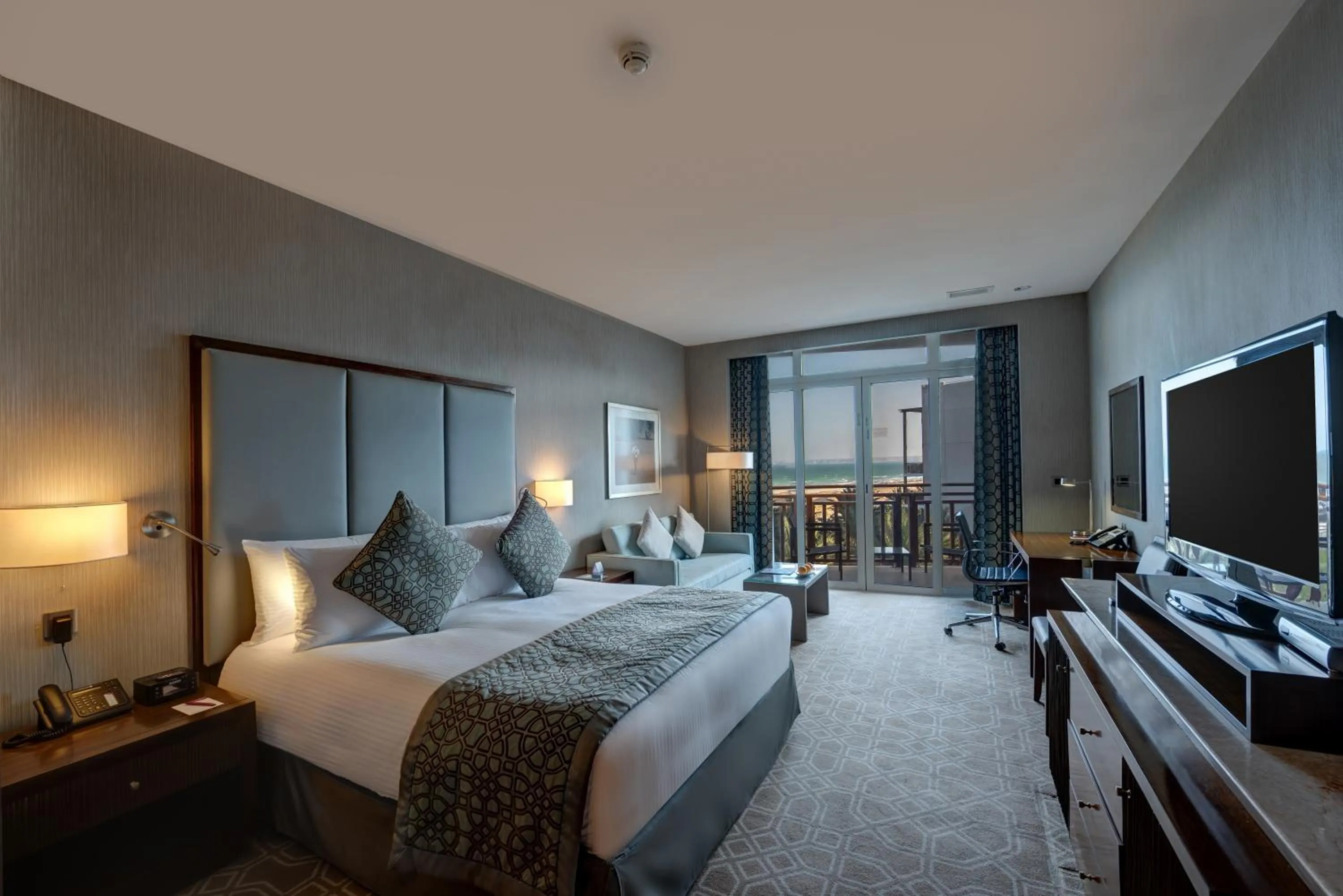 King Room - Sea Front in Crowne Plaza Duqm by IHG