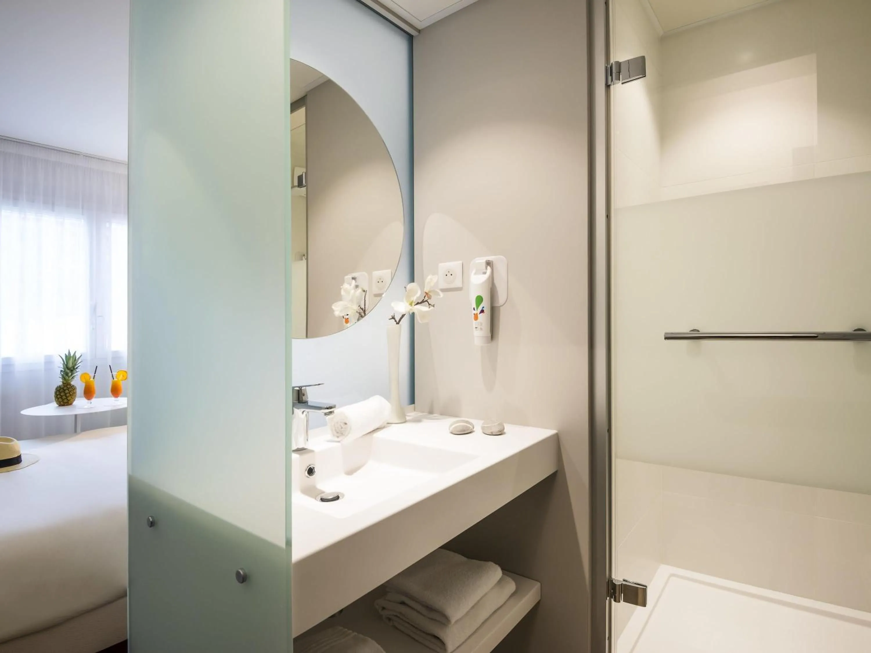 Standard Double Room - single occupancy in ibis Styles Nice Cap 3000 Aéroport