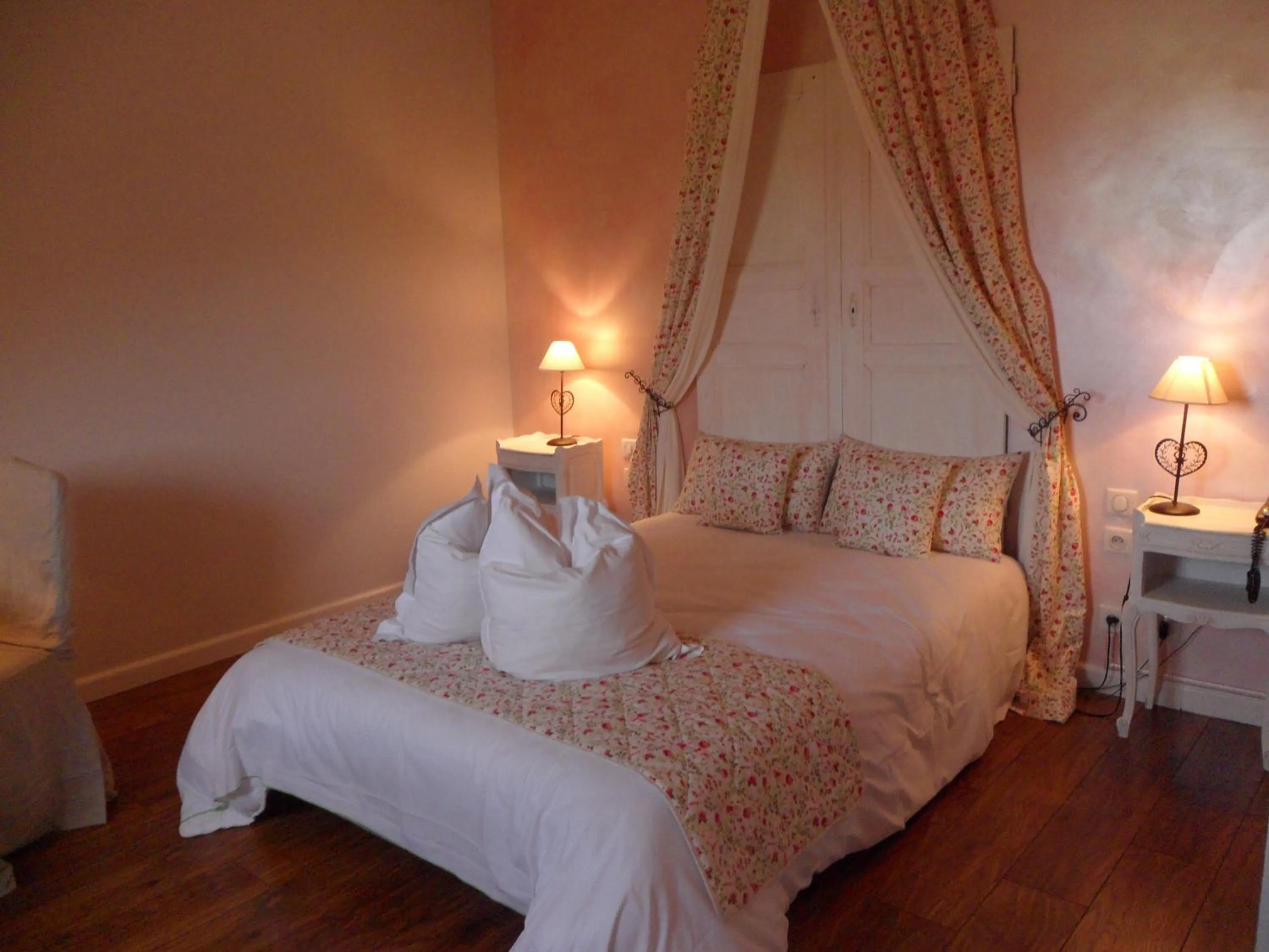 Famille 2 à 4 personnes vue vignes in Hôtel Restaurant Verger des Châteaux, The Originals Relais, proche Sélestat