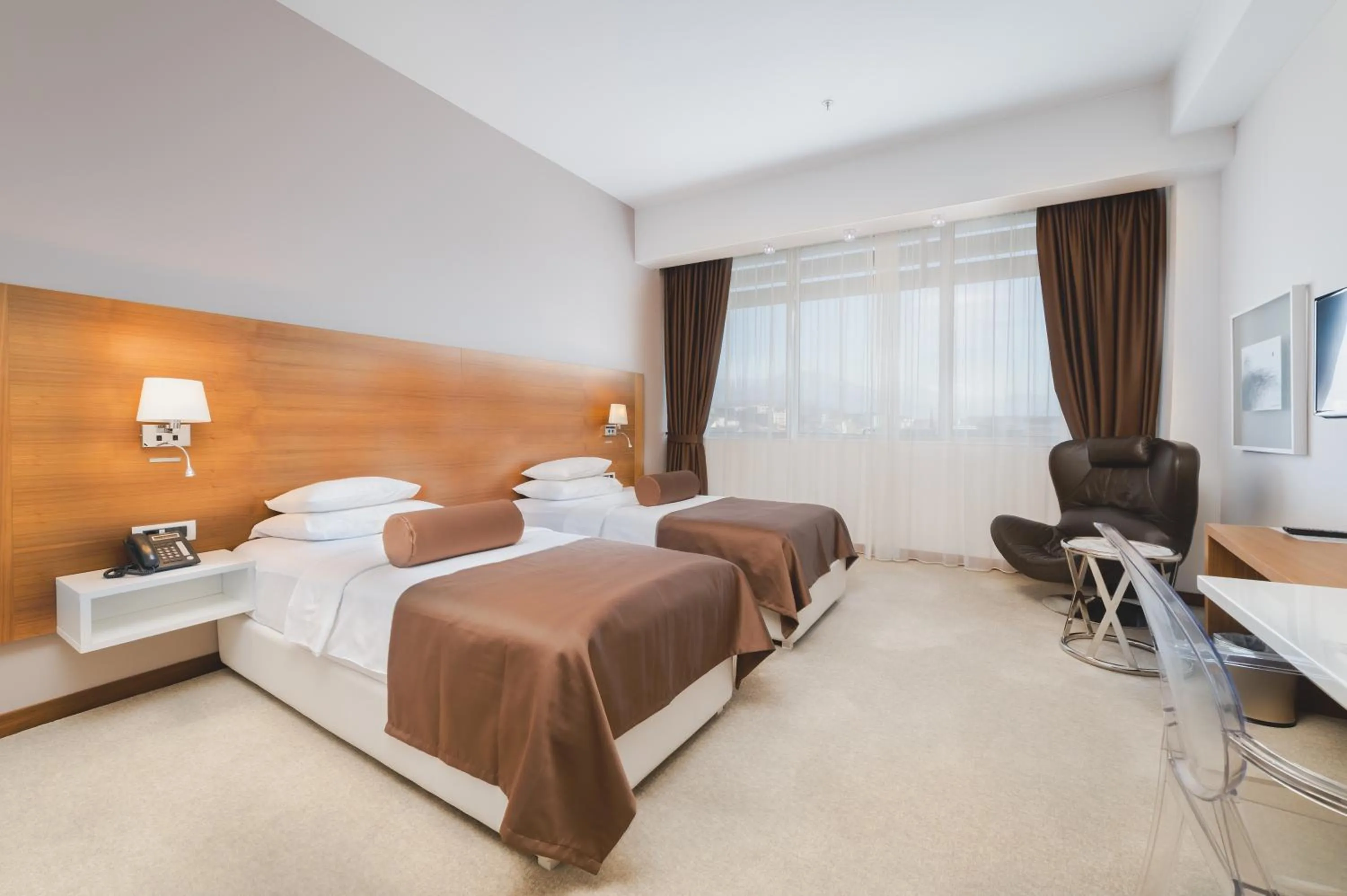 Double or Twin Room - single occupancy - Disability Access in Hotel Aurel