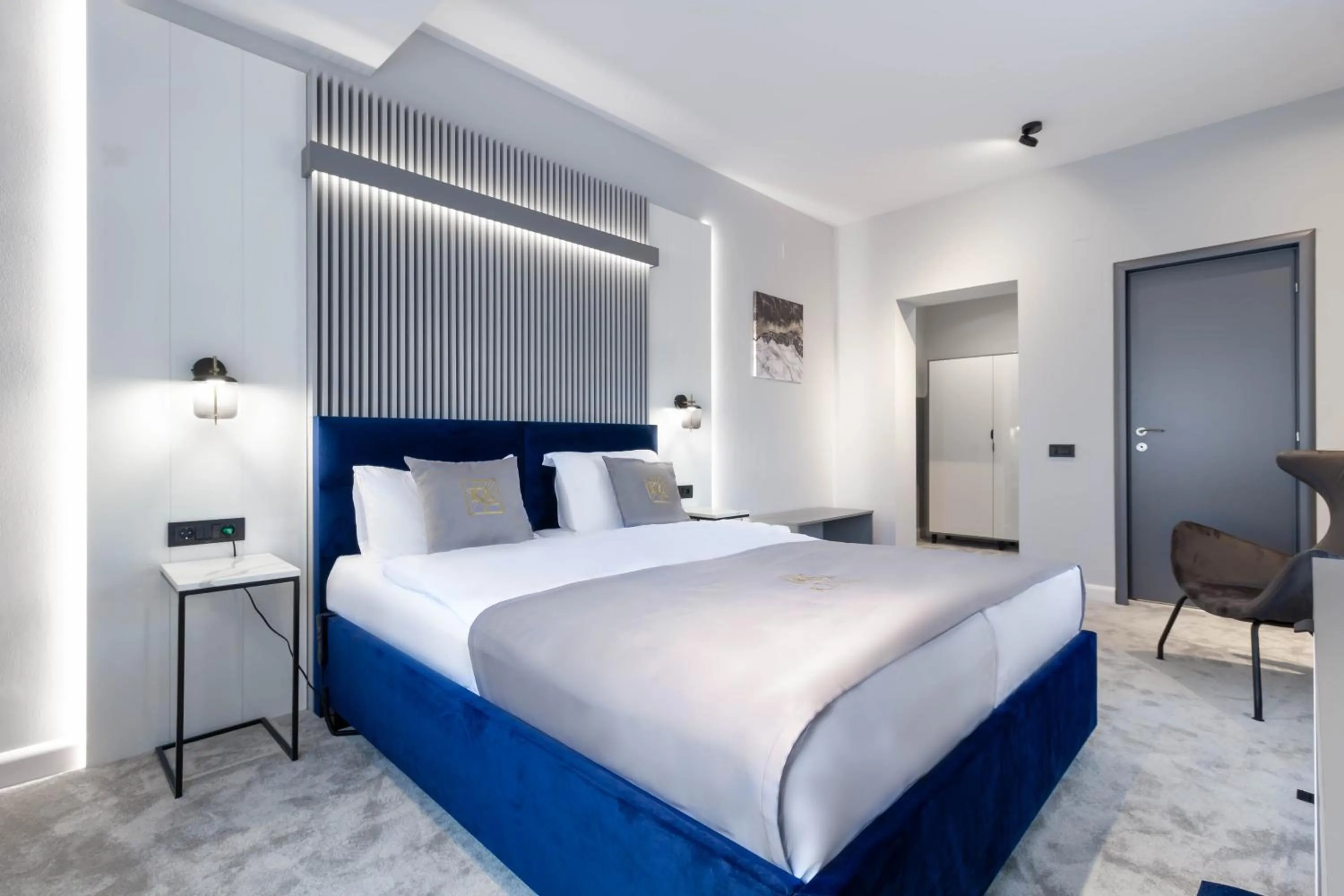 Deluxe Double Room in Kayus