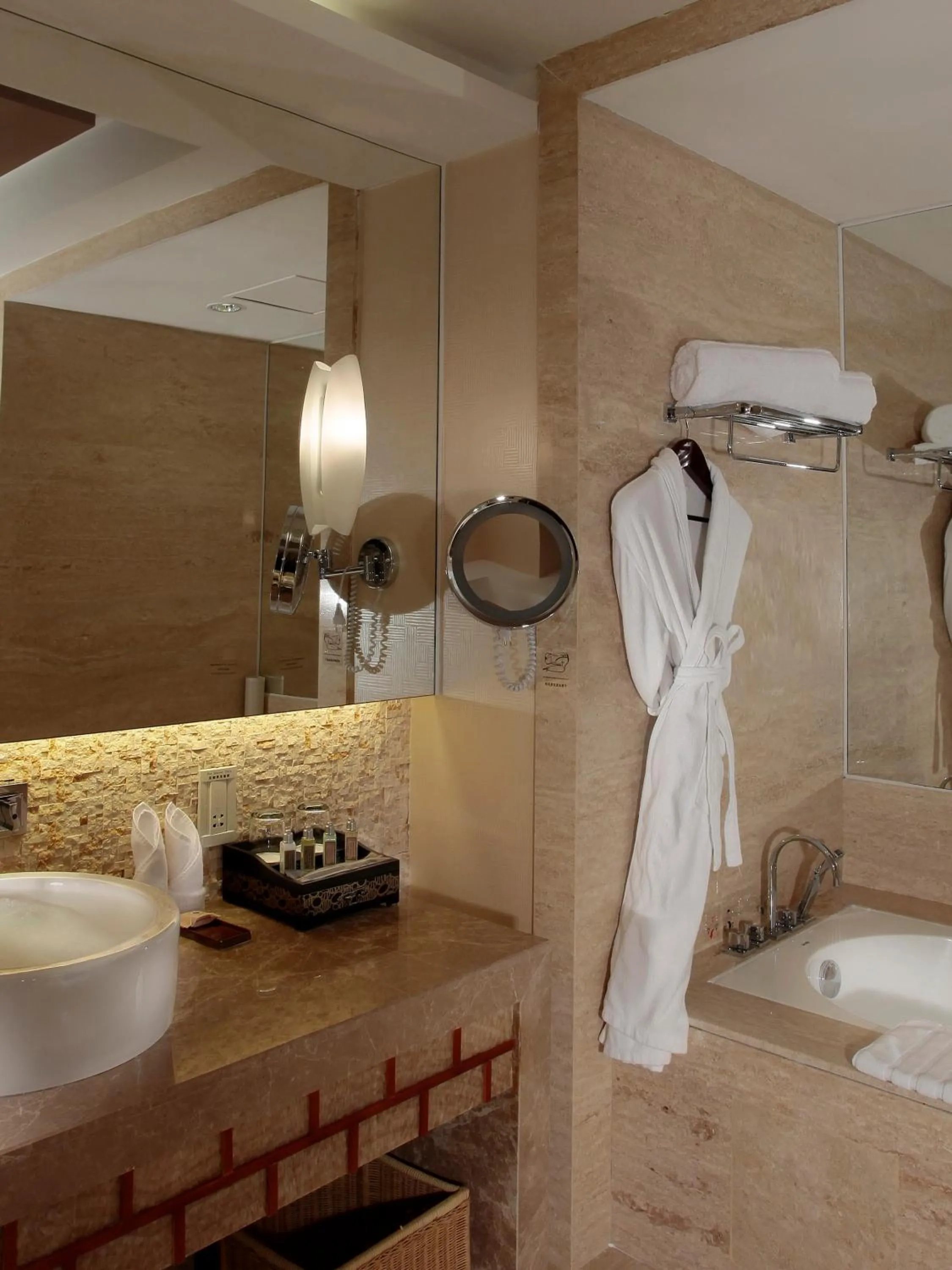 Deluxe Twin Room with City View in KB Hotel Qingyuan