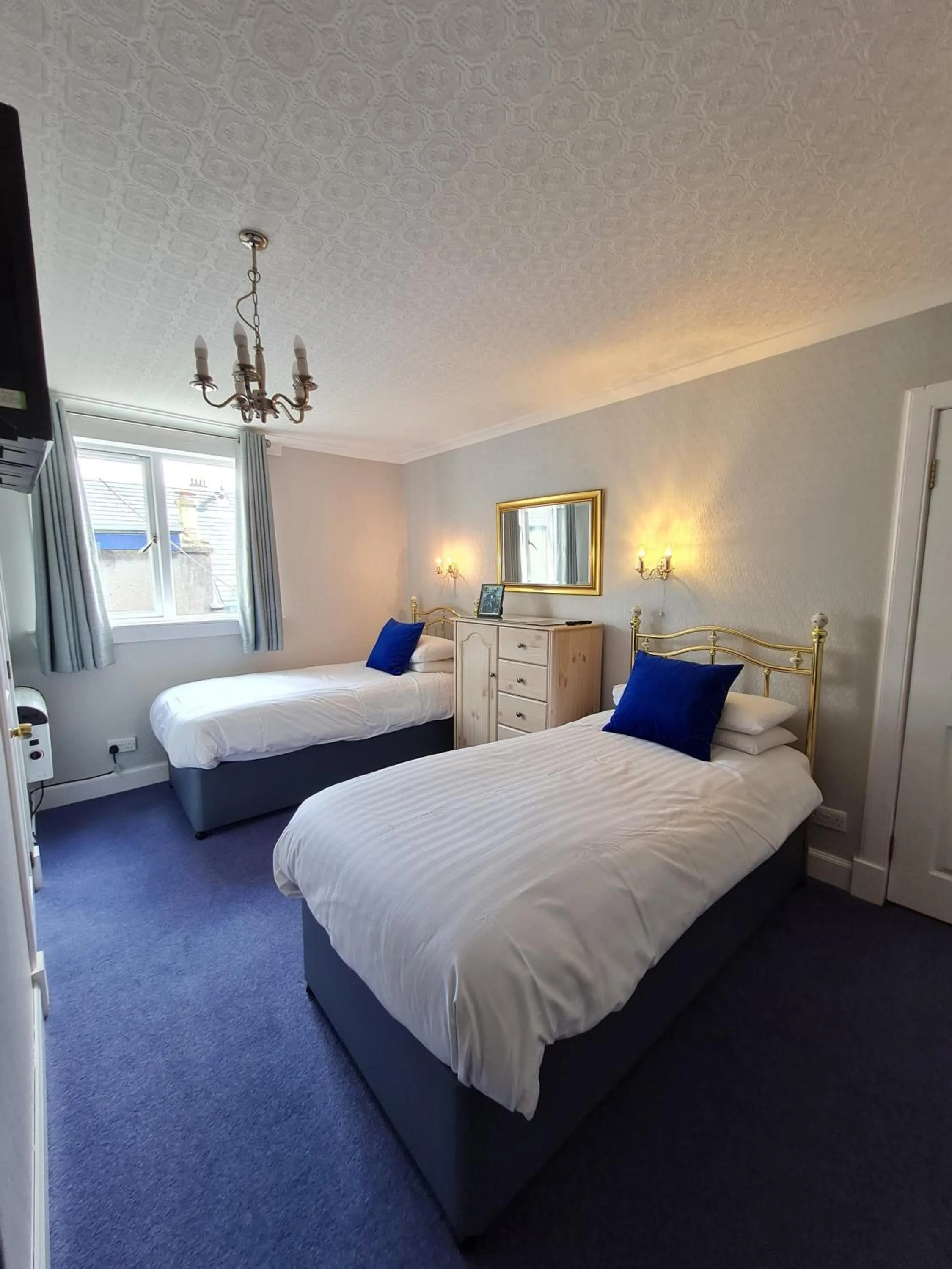 Twin Room in Corriemar House