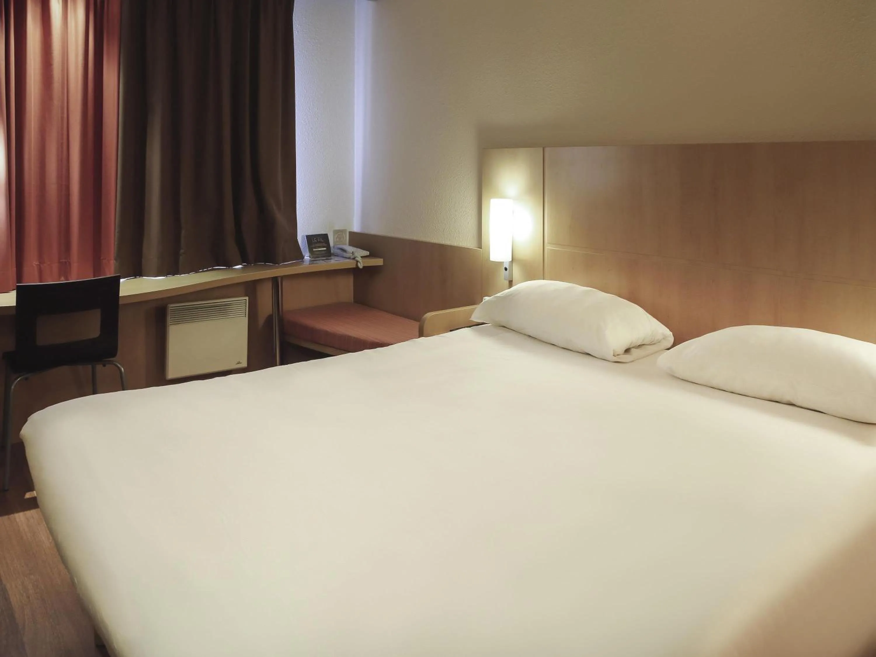 Standard Room with 1 Double Bed in ibis Bourg Jasseron/Teyssonge