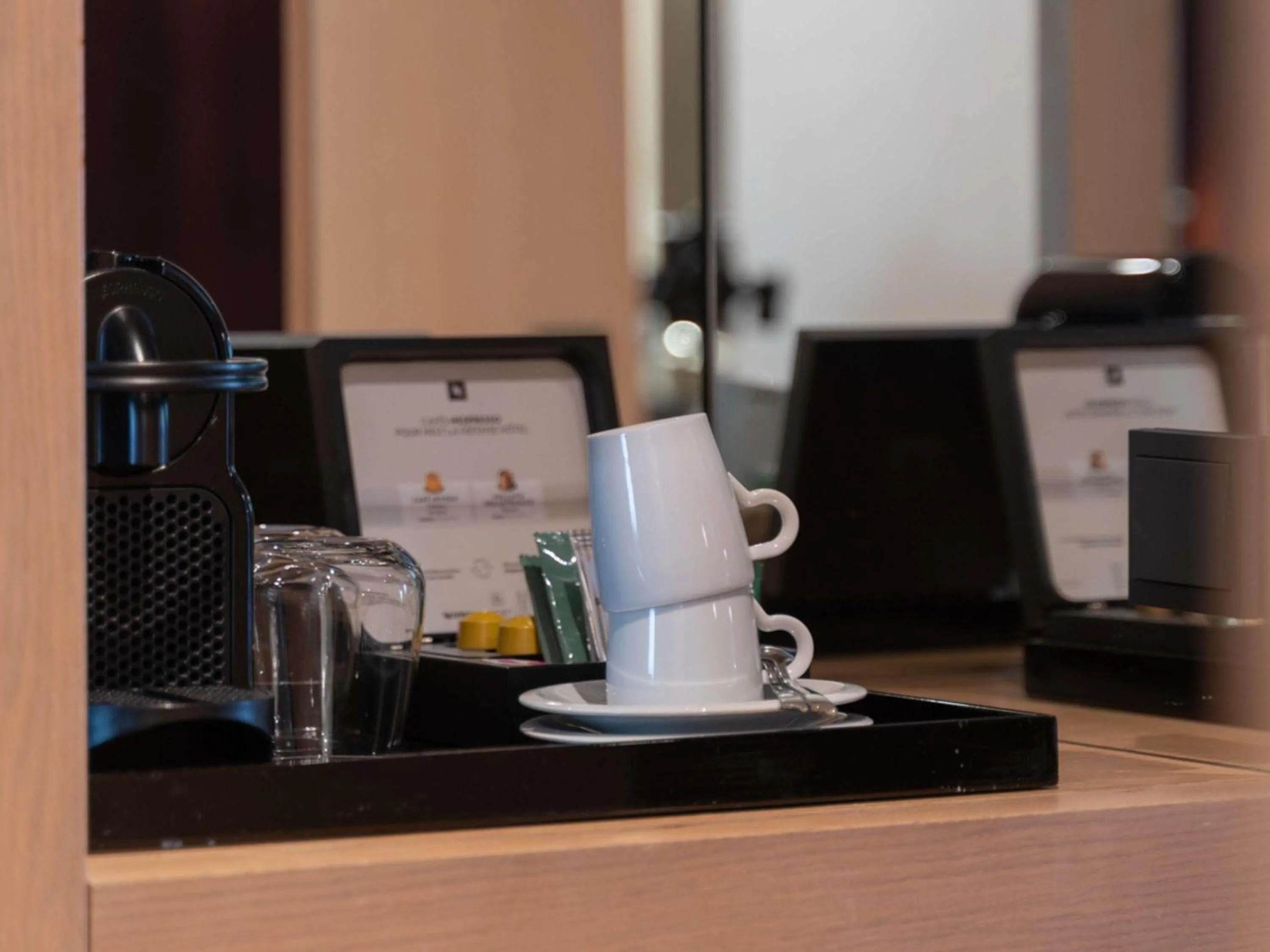 Deluxe Double Room in Nest Hotel Paris la Défense - MGallery Collection