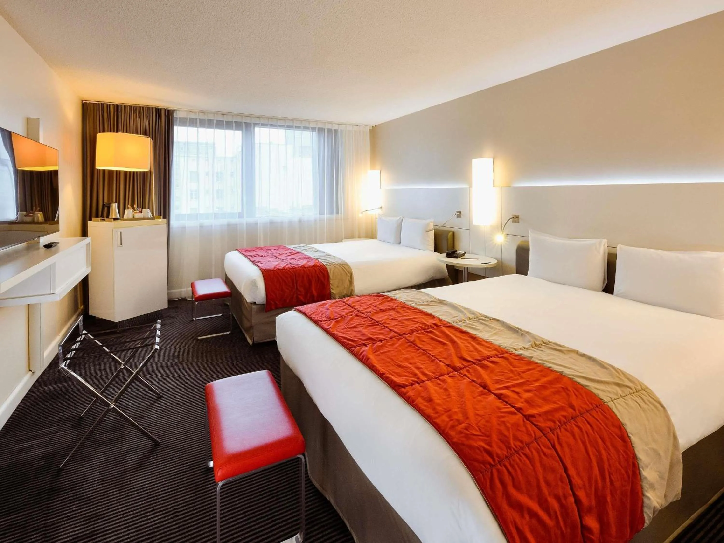 Standard Double Room with Two Double Beds in Mercure Lyon Centre Saxe Lafayette