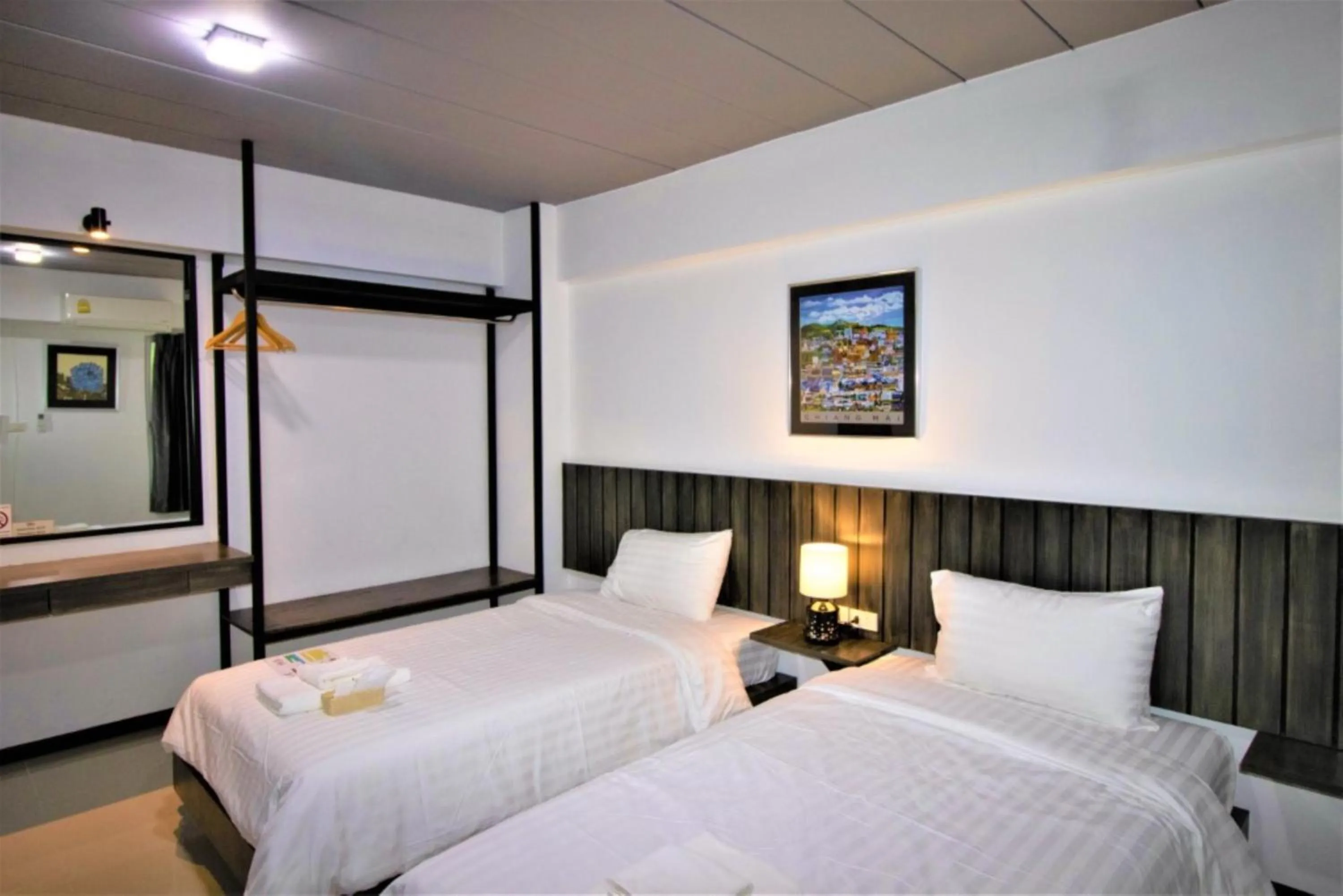 Standard Twin Room in The 168 Gallery Residence and Hotel