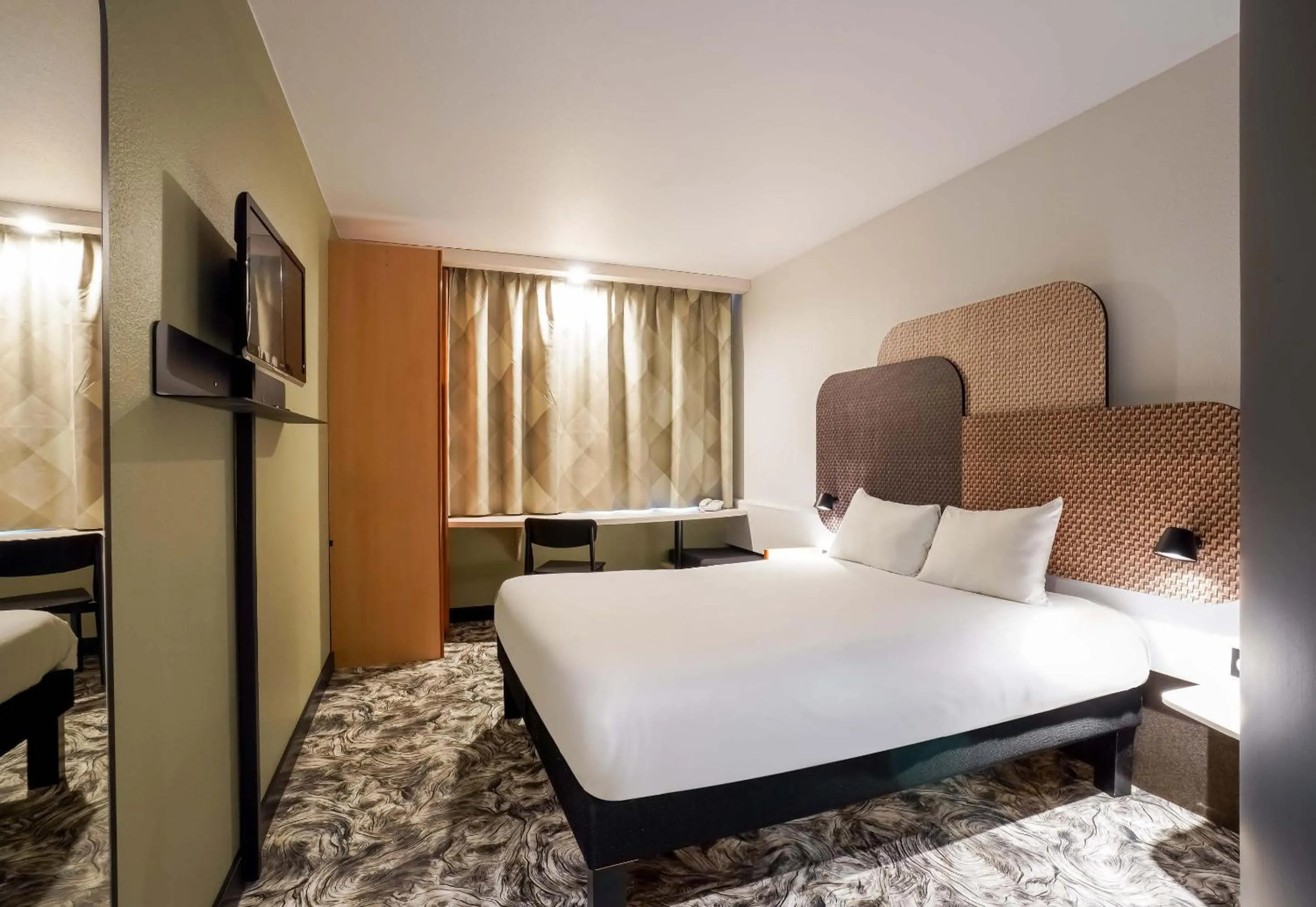 Double Room in B&B HOTEL Chartres Centre Cathédrale 3 étoiles