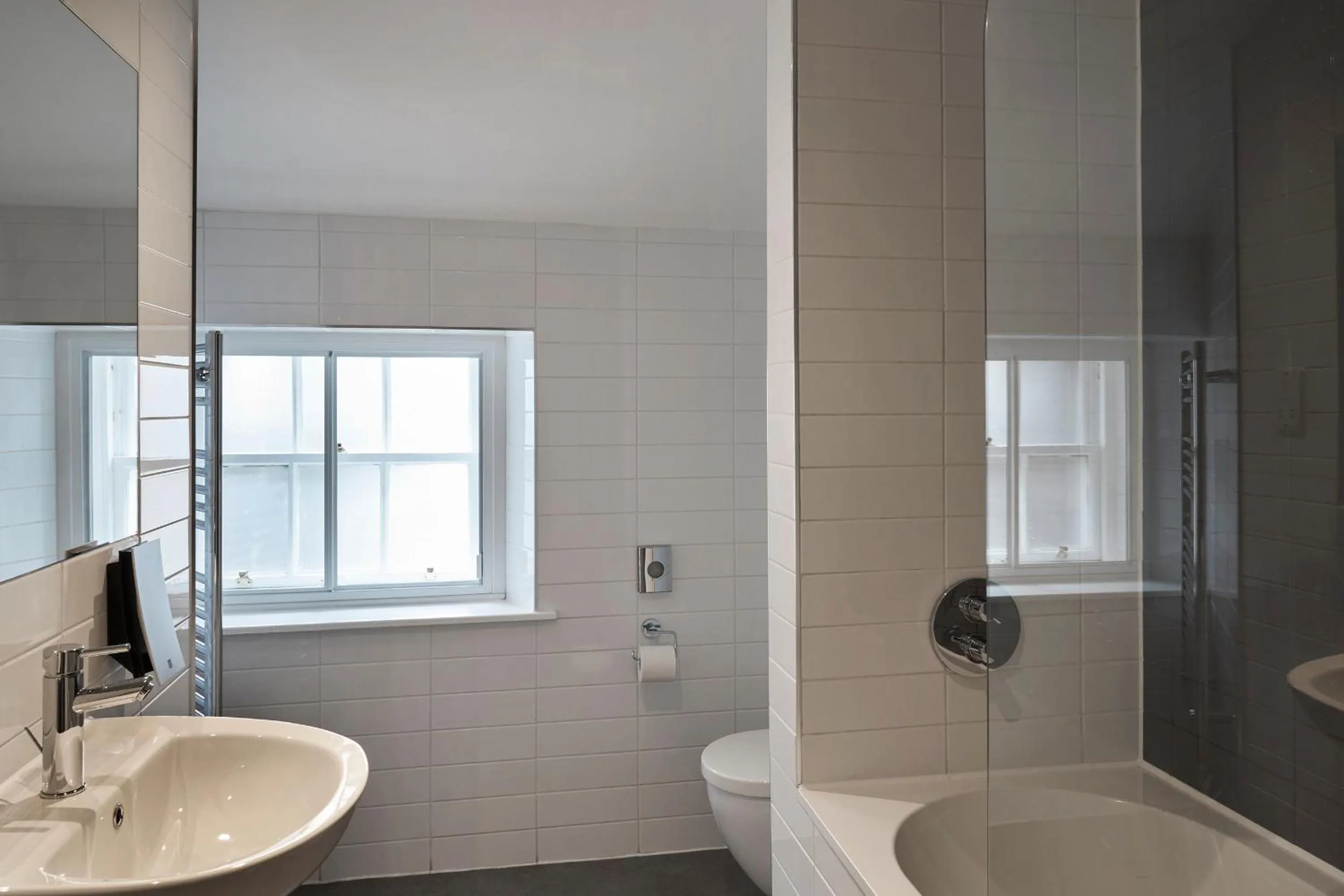 Studio - 1 DBL & Sofabed, Studio, 1 Double, Sofa bed in Four Points Flex by Sheraton Edinburgh