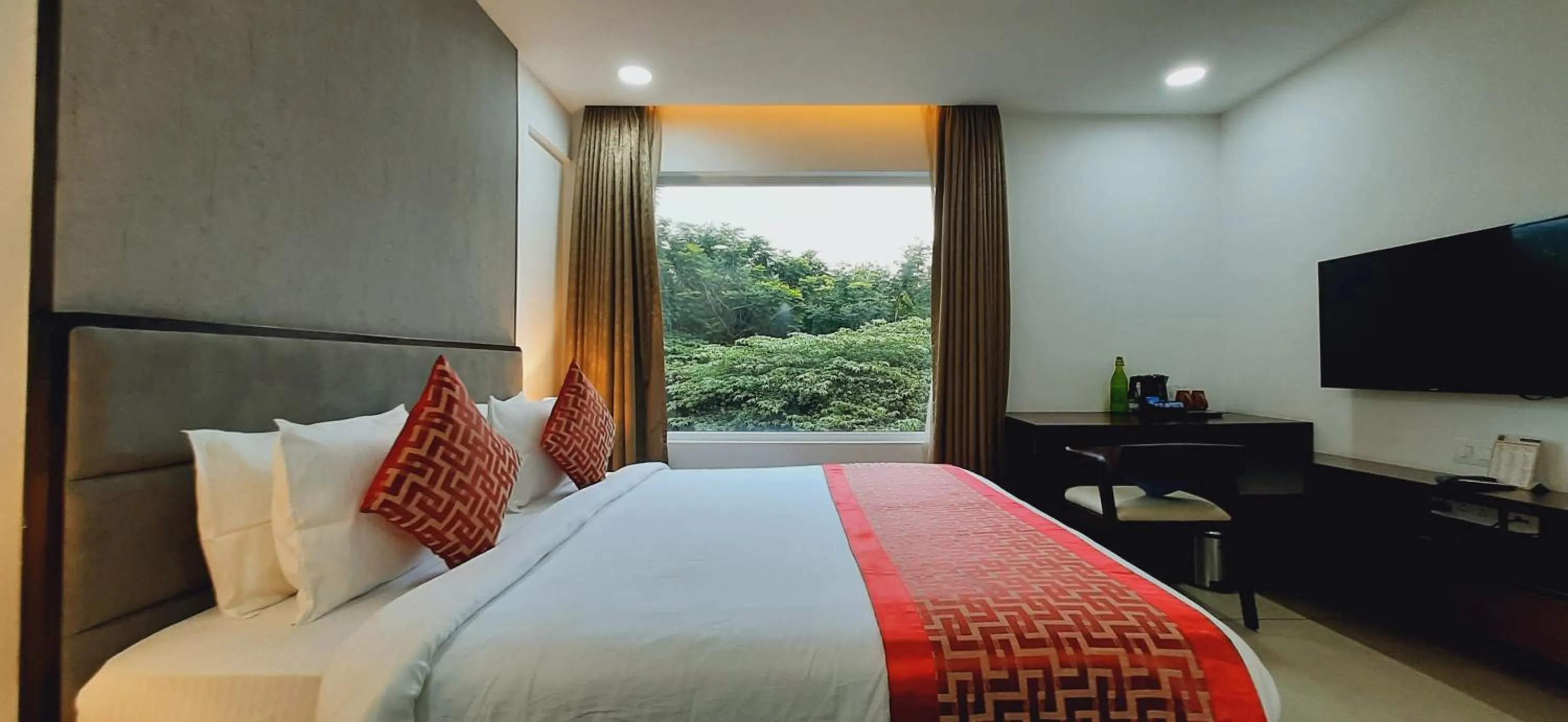 Superior Double Room in The Terrace by Ladder Mgd by Citrine