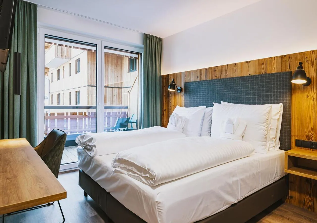 One-Bedroom Suite with Sauna in Elements Resort Zell am See BW Signature Collection