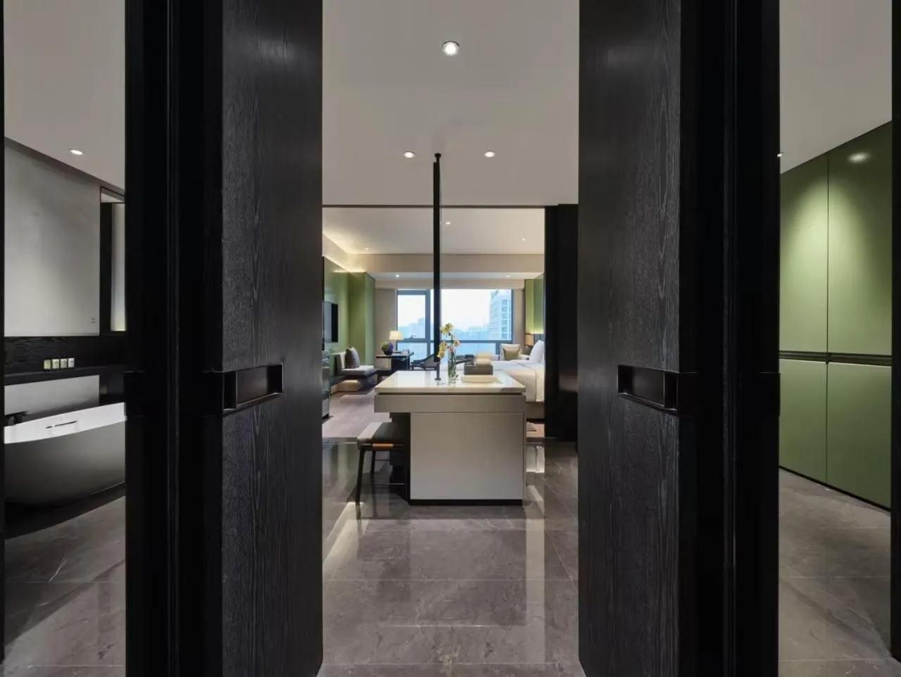 Classic Super King Room in InterContinental Xi'an North by IHG