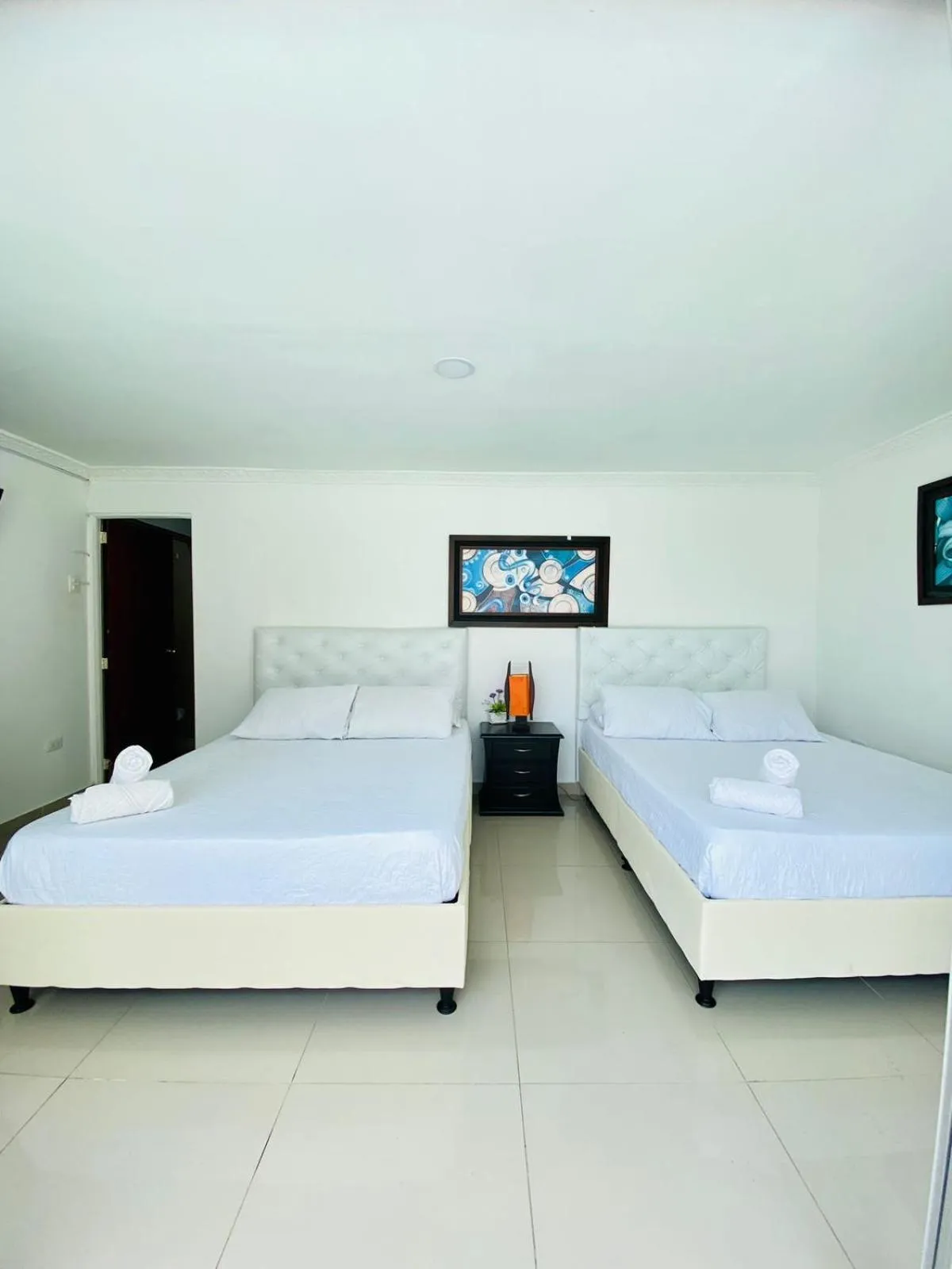 Standard Quadruple Room in Hotel West California